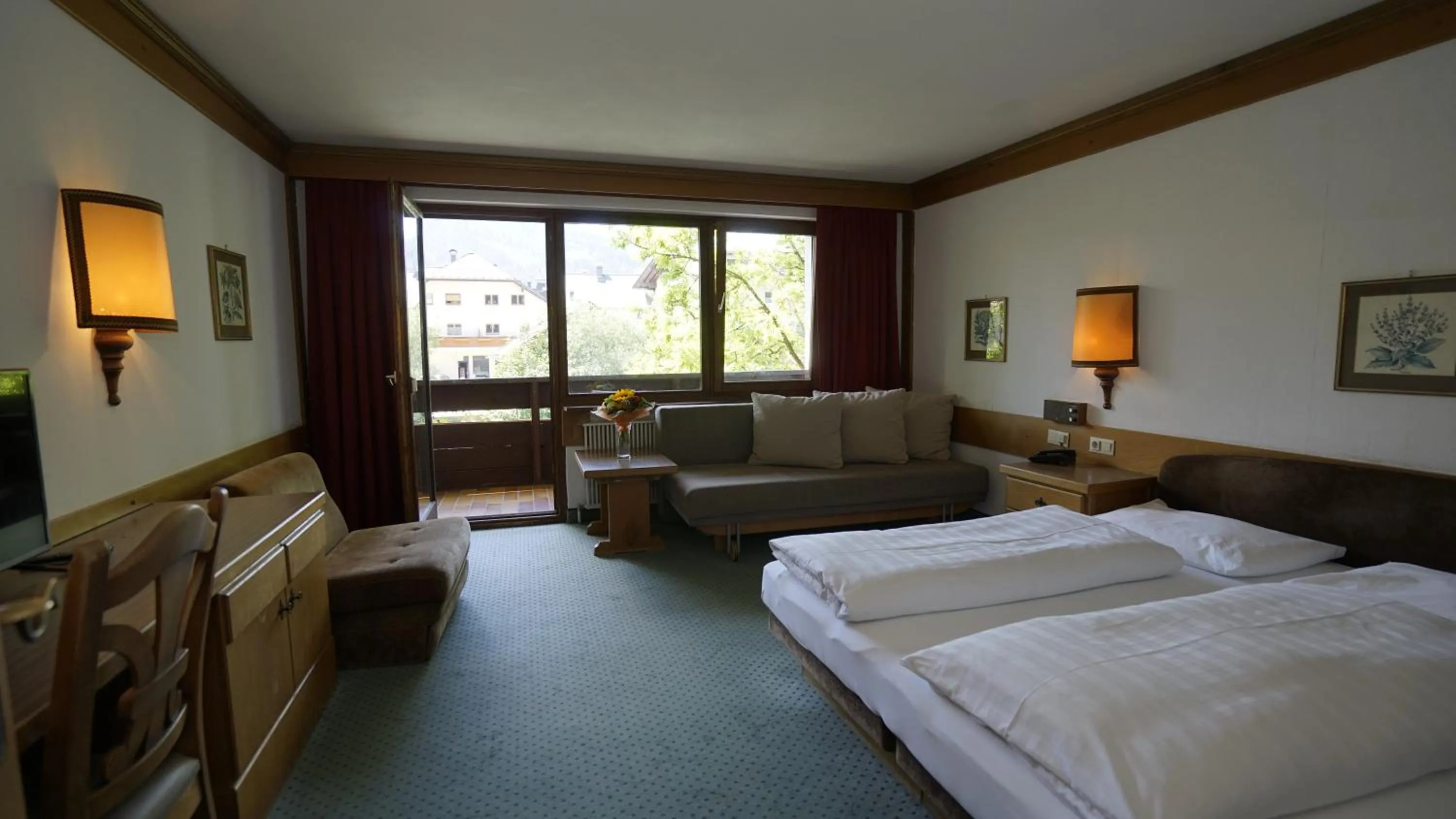 Bedroom, Bed in Hotel LukasMayr