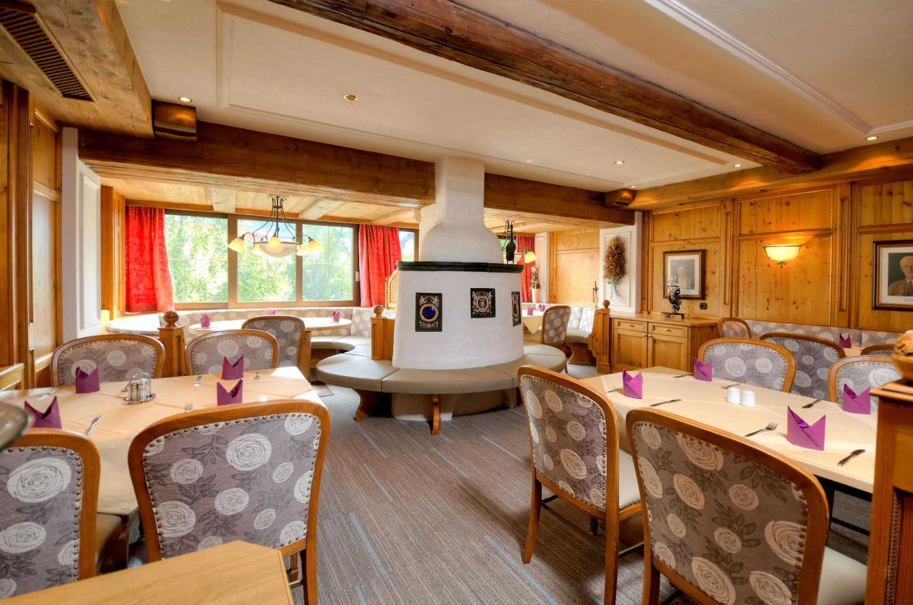 Restaurant/places to eat in Hotel LukasMayr