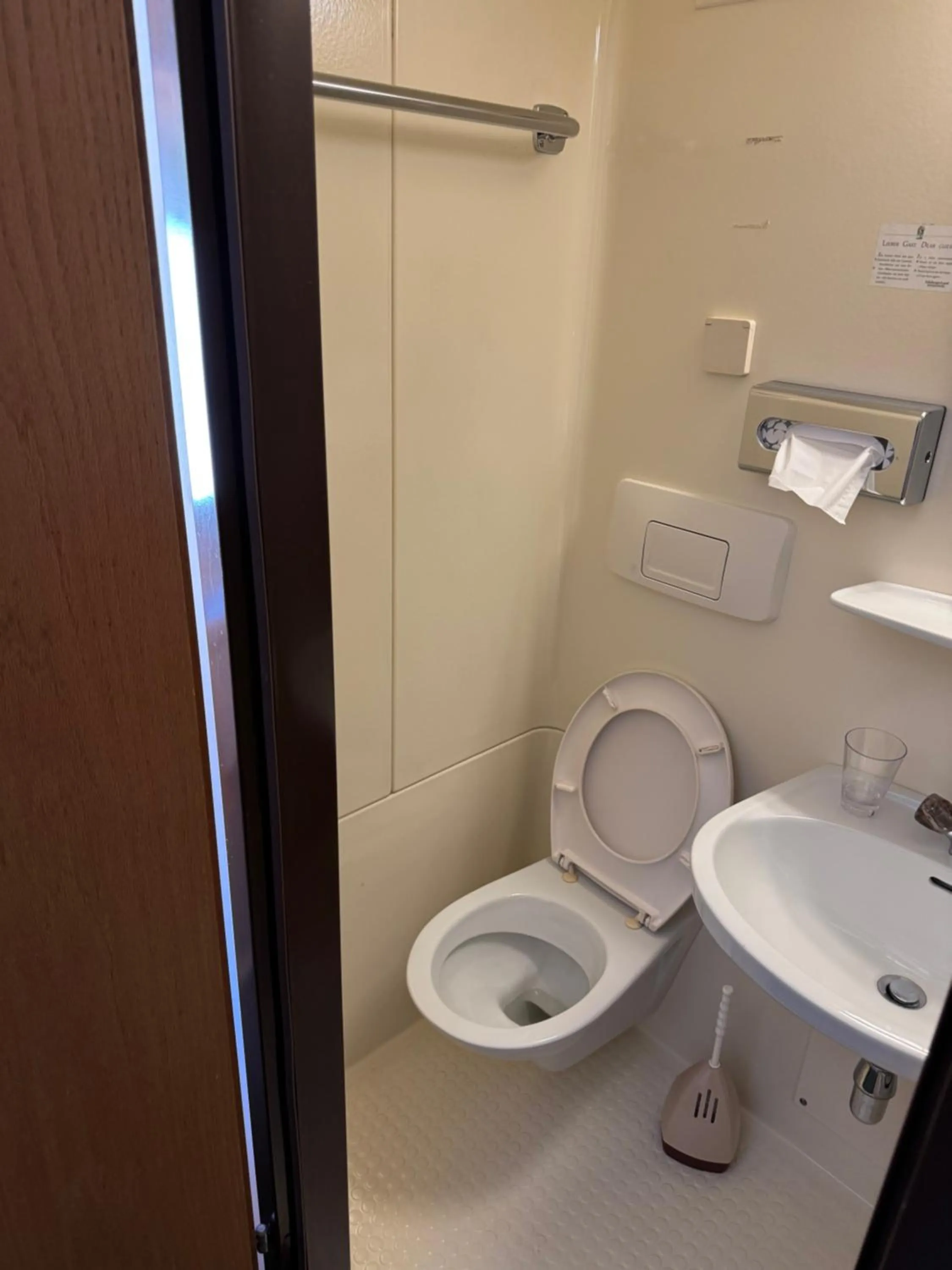 Bathroom in Hotel LukasMayr