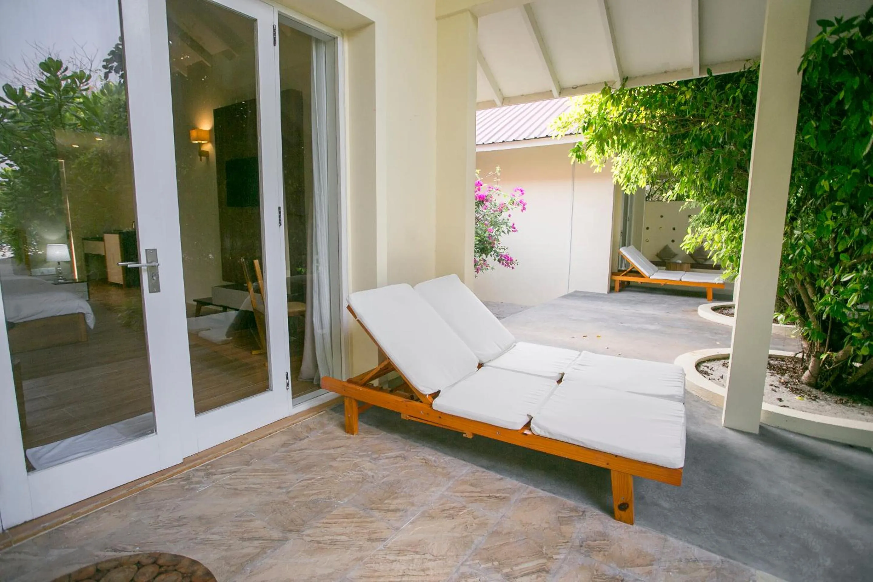 Facade/entrance in Hondaafushi Island Resort