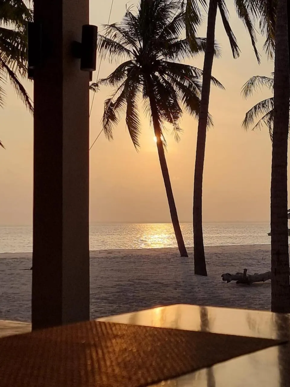 Restaurant/places to eat in Hondaafushi Island Resort