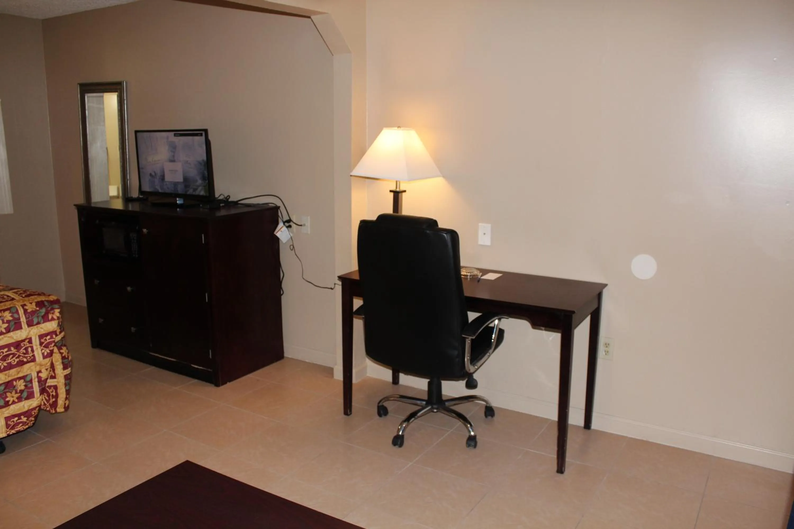 Seating area in Highland Inn Denham Springs Baton Rouge East