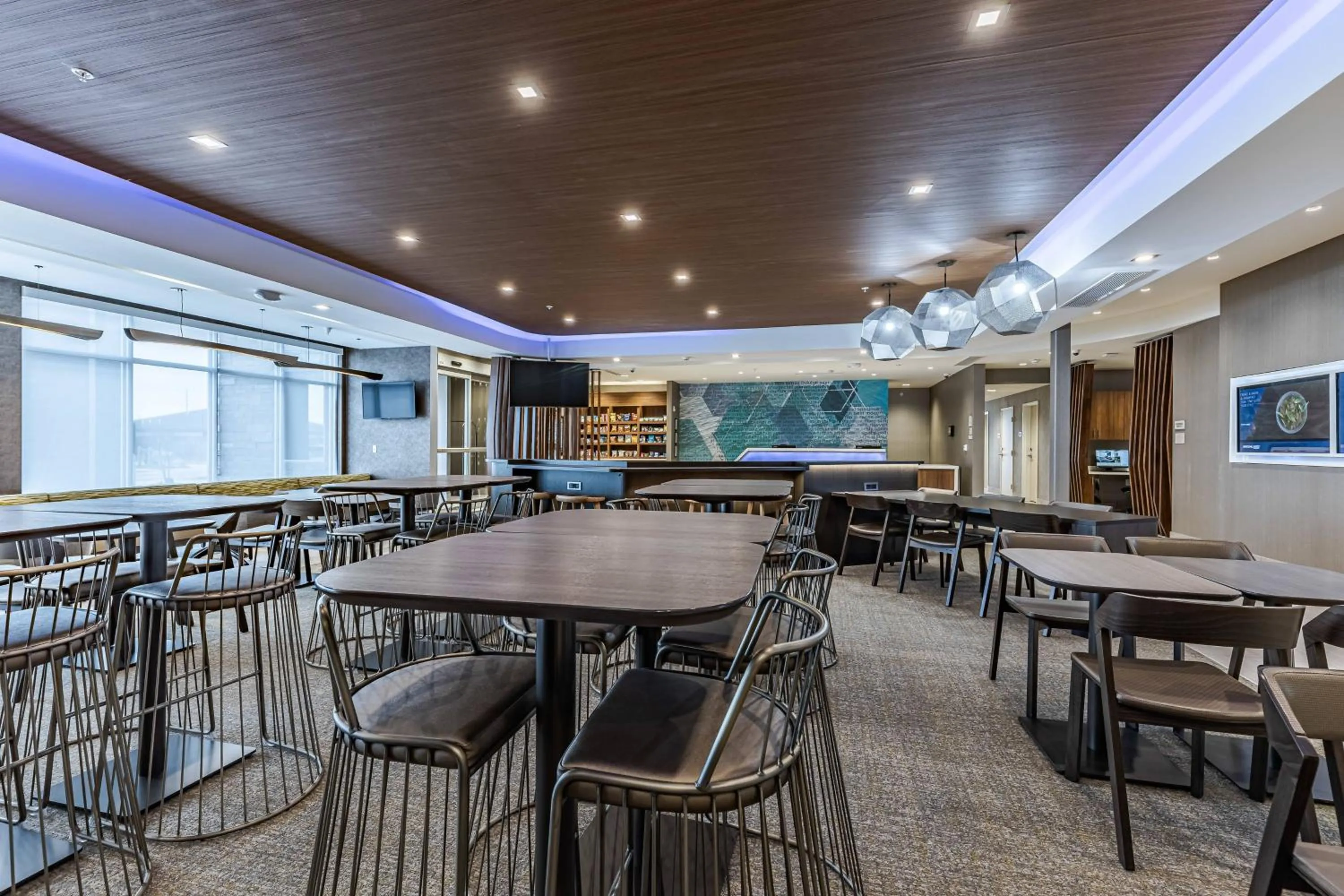 Breakfast in SpringHill Suites by Marriott Fort Wayne North