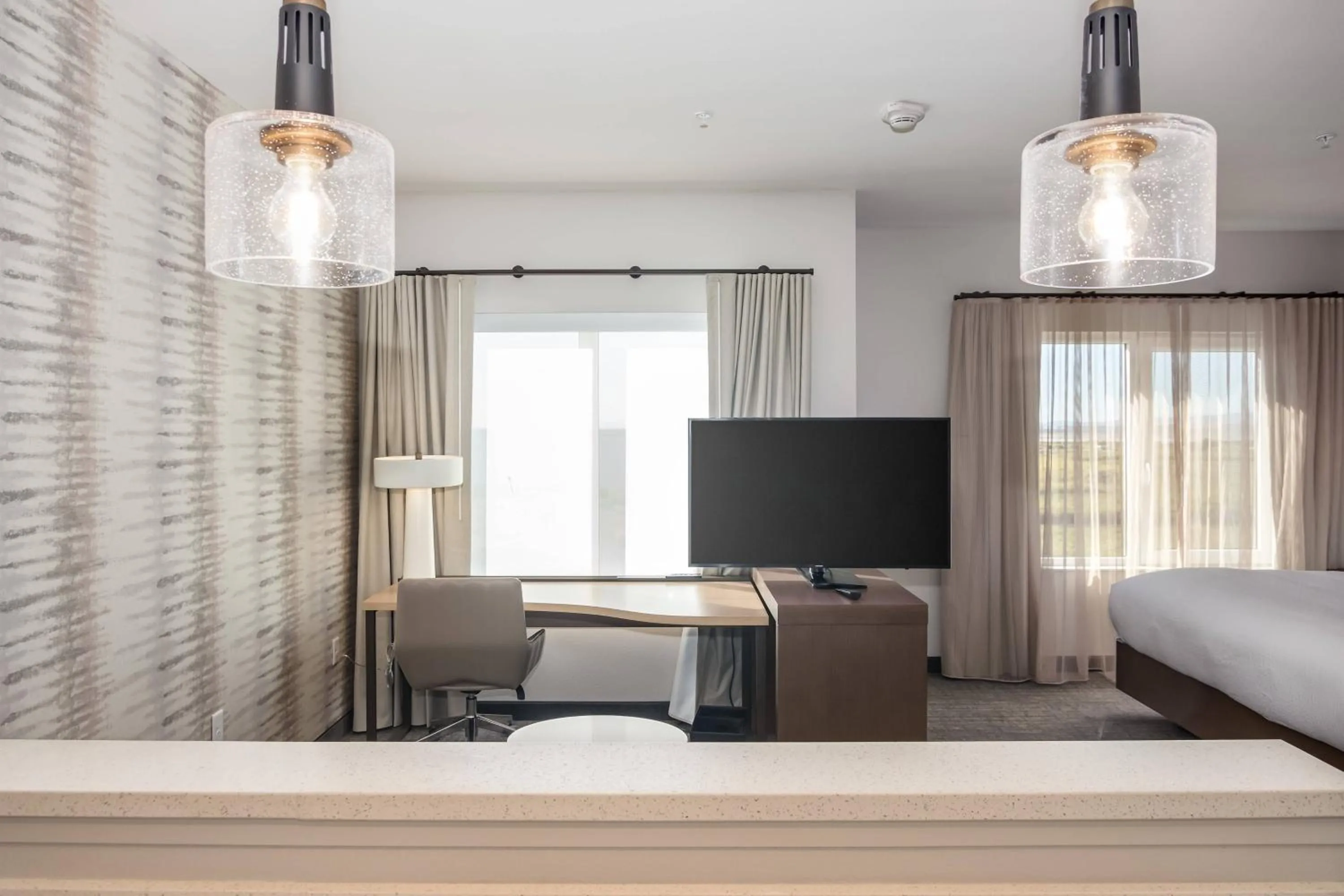 Photo of the whole room, Bed in Residence Inn by Marriott San Jose North/Silicon Valley