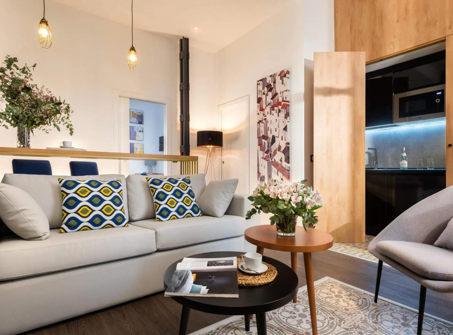 Kitchen or kitchenette in Casa Sevilla 1920 Suites by Época