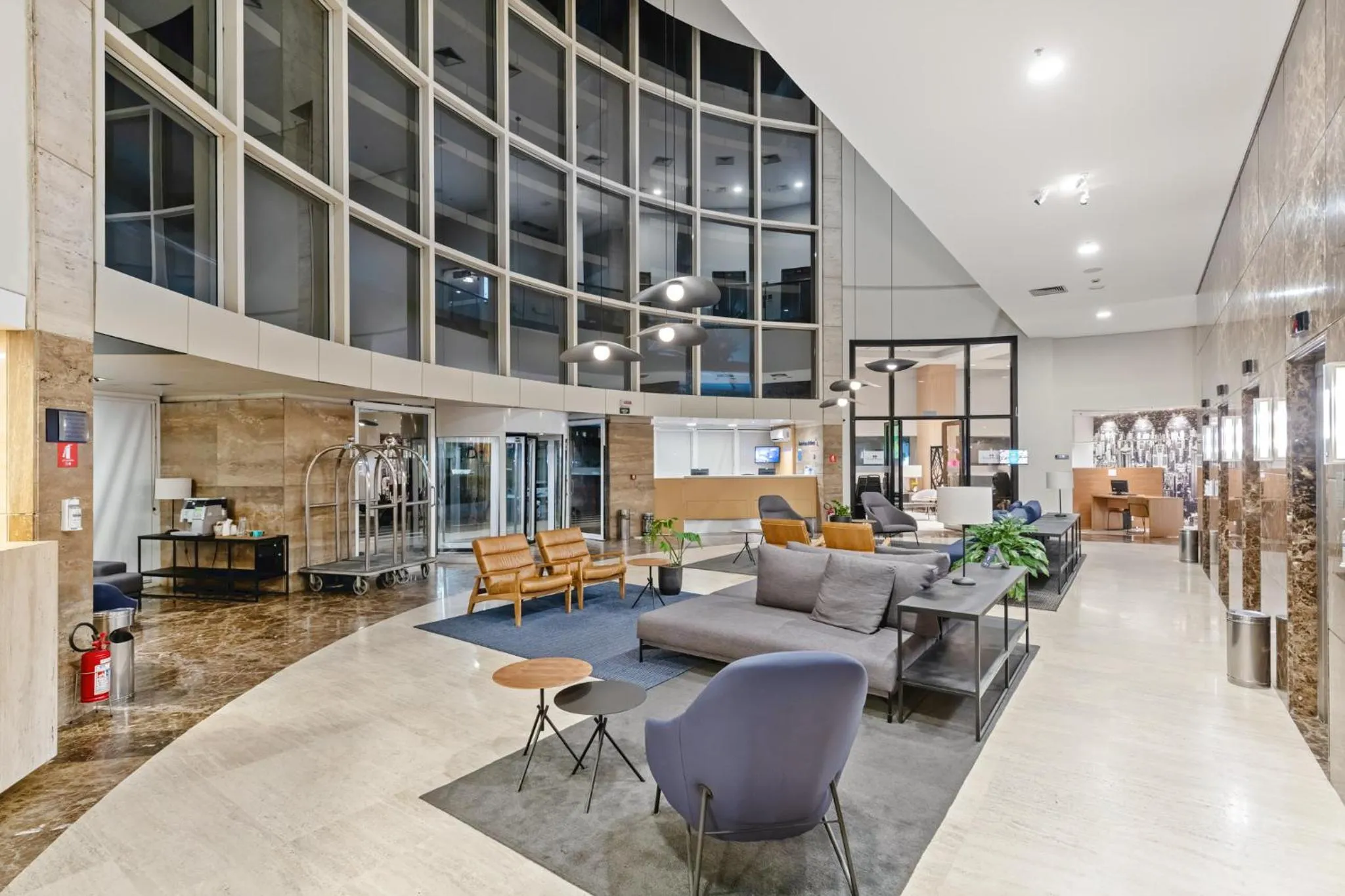 Lobby or reception in Staybridge Suites São Paulo by IHG