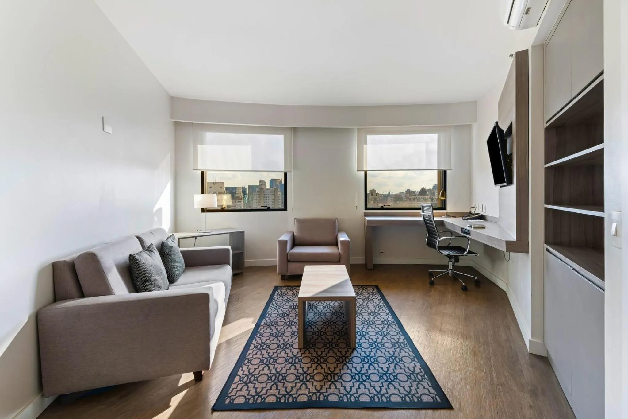 Photo of the whole room in Staybridge Suites São Paulo by IHG