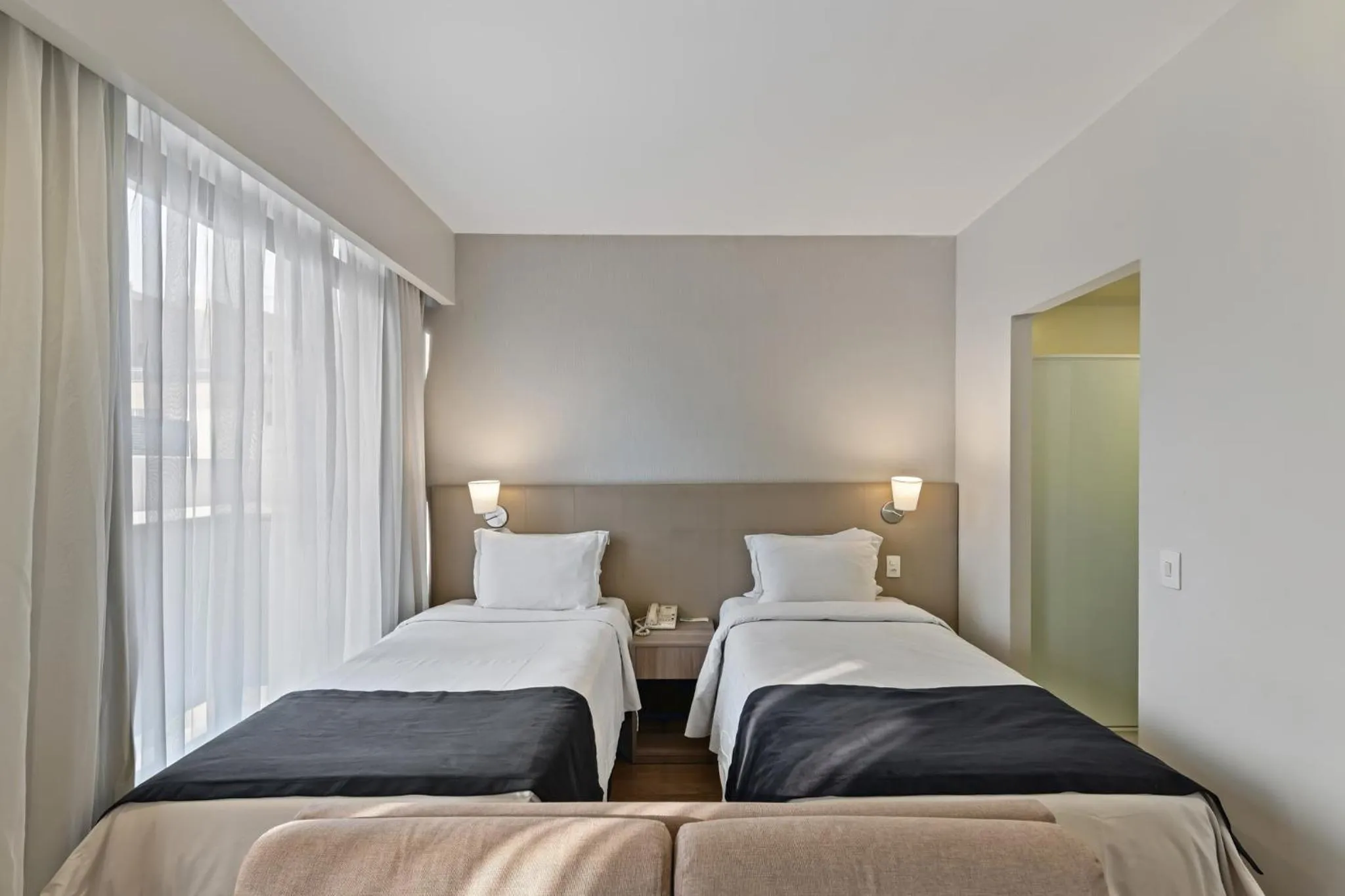 Bed in Staybridge Suites São Paulo by IHG