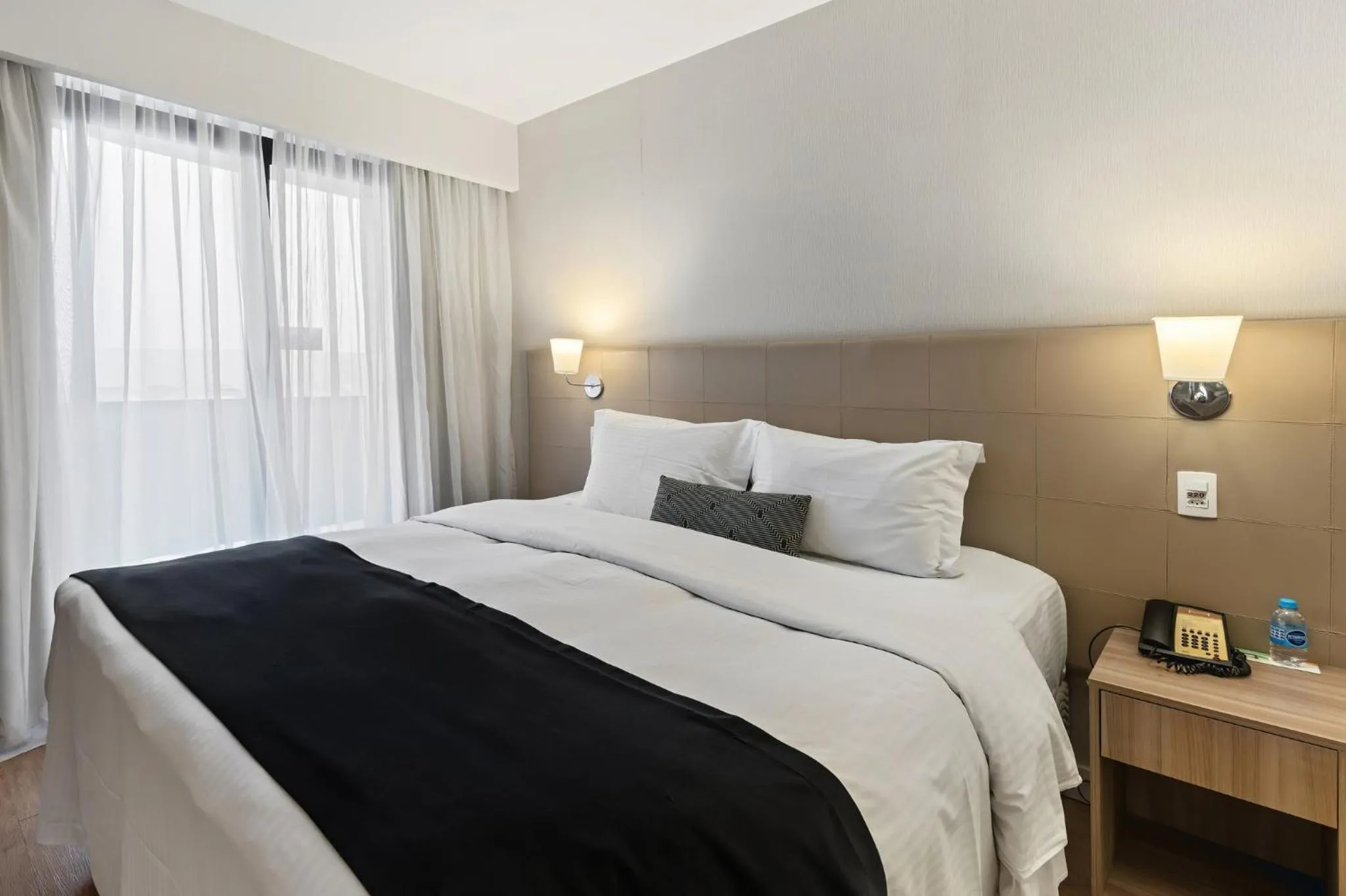 Photo of the whole room, Bed in Staybridge Suites São Paulo by IHG
