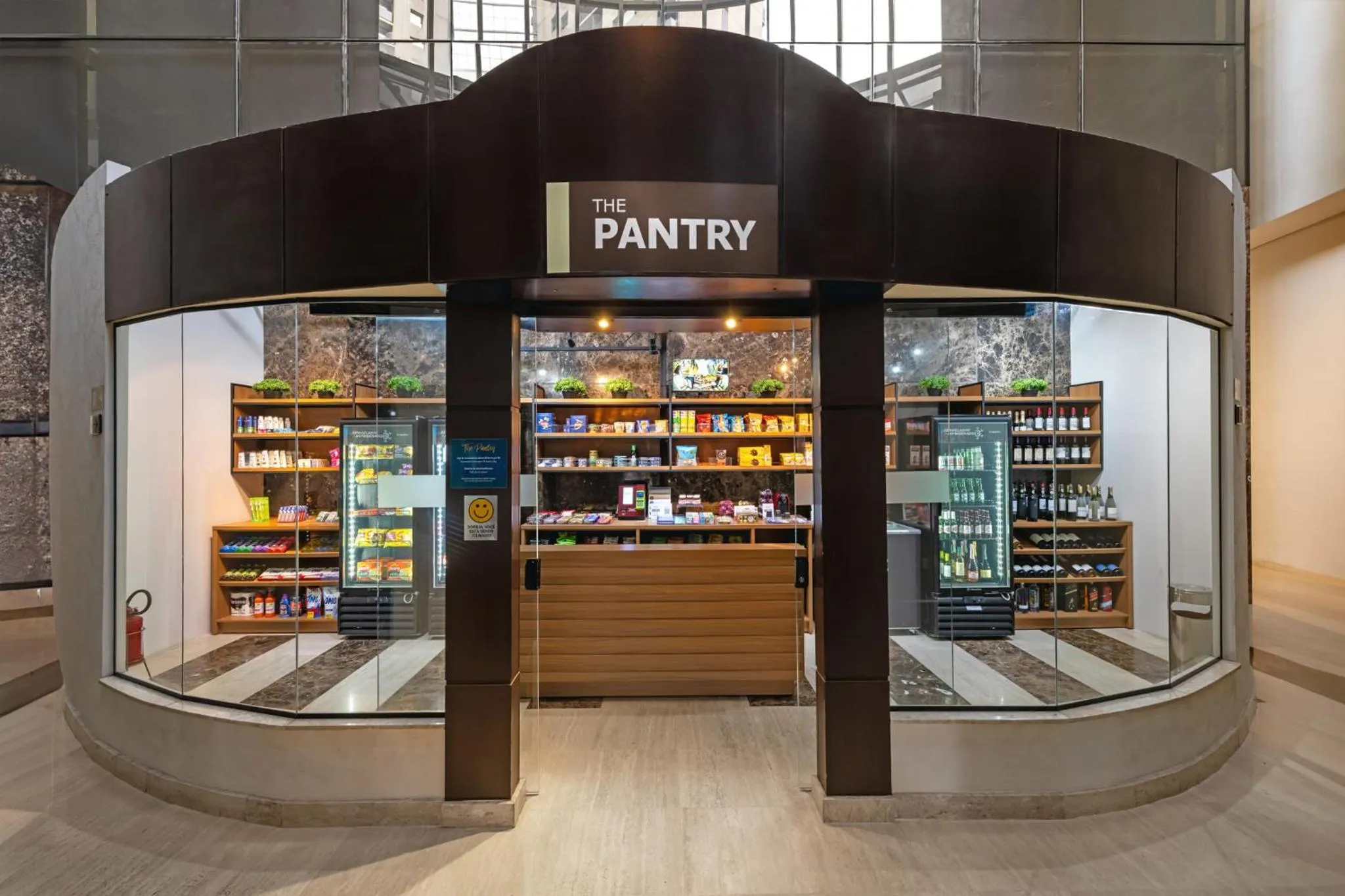 On-site shops in Staybridge Suites São Paulo by IHG