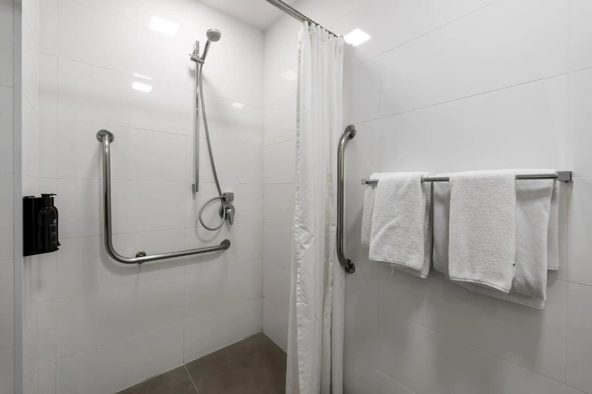 Bathroom in Staybridge Suites São Paulo by IHG