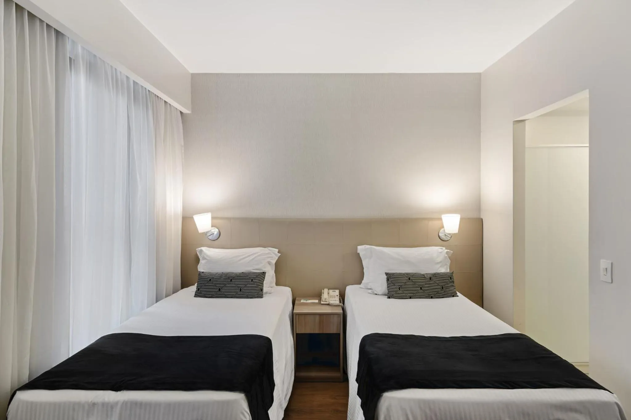 Bed in Staybridge Suites São Paulo by IHG