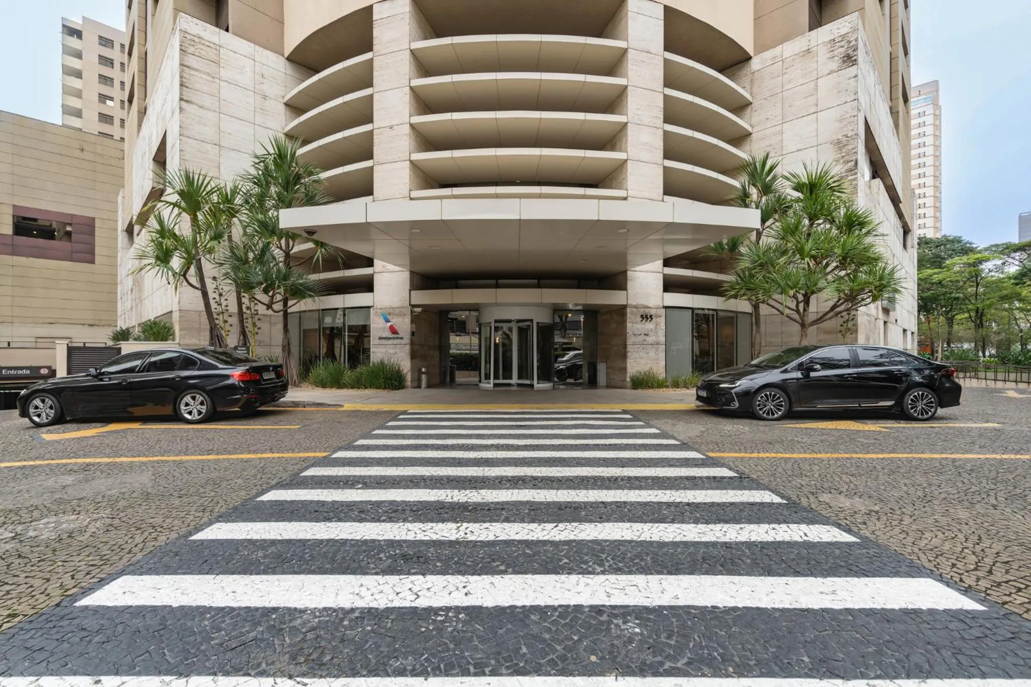 Facade/entrance in Staybridge Suites São Paulo by IHG