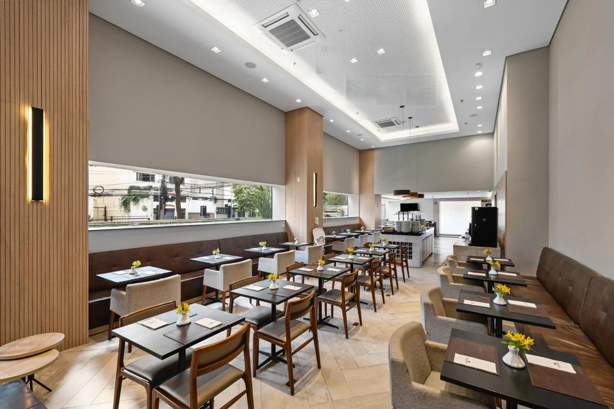 Restaurant/places to eat in Staybridge Suites São Paulo by IHG