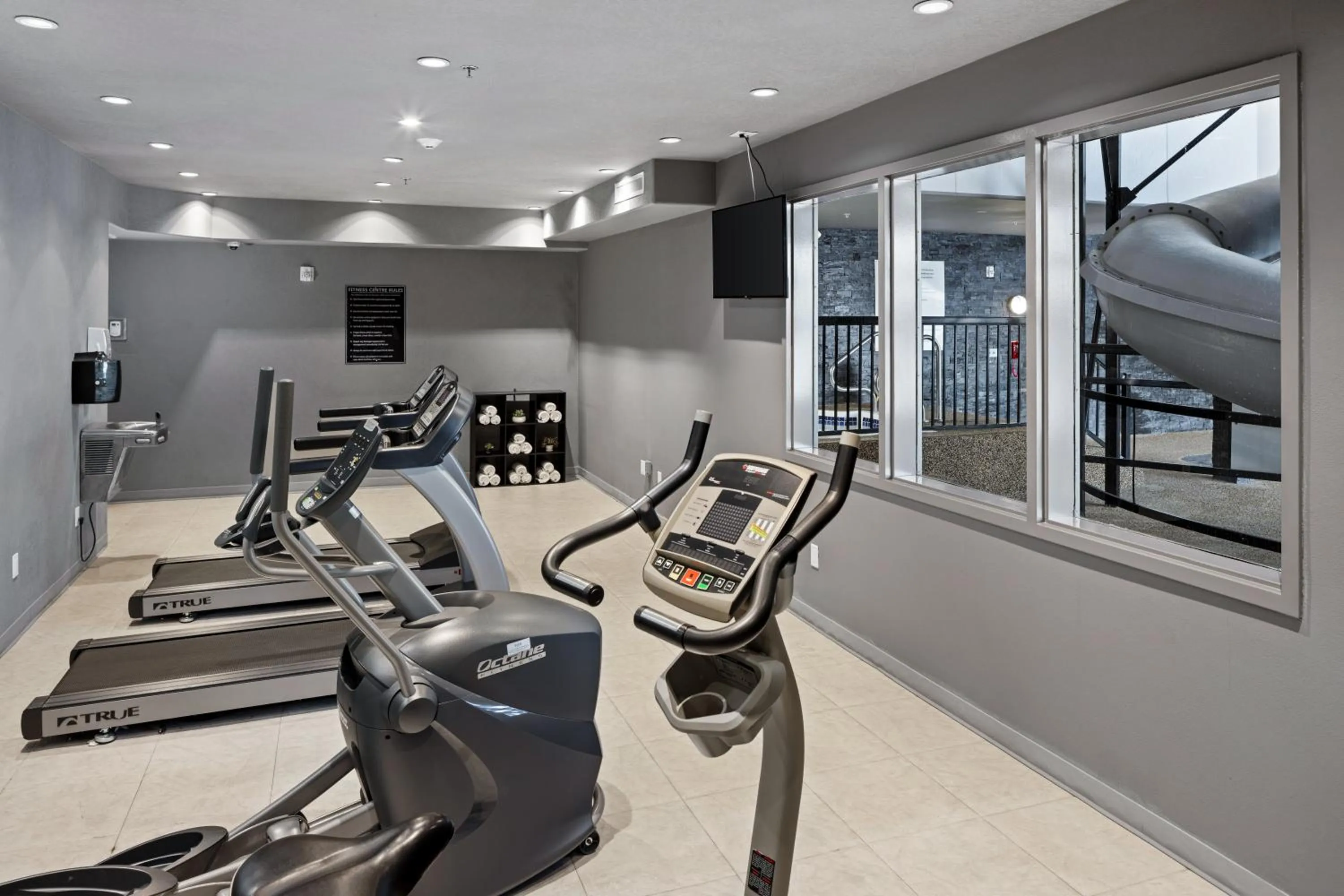 Fitness centre/facilities in Home Inn & Suites - Swift Current