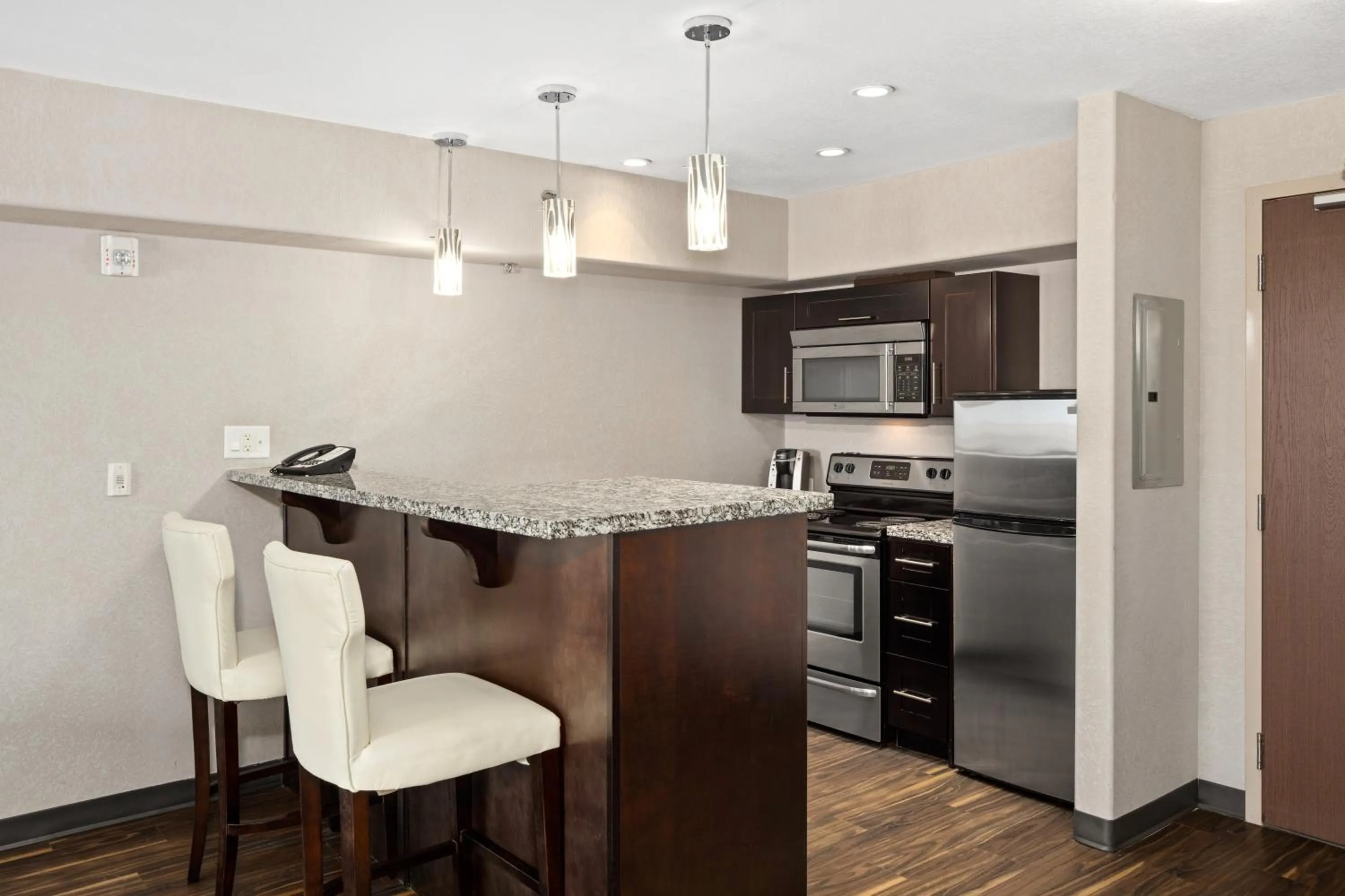 Kitchen or kitchenette in Home Inn & Suites - Swift Current