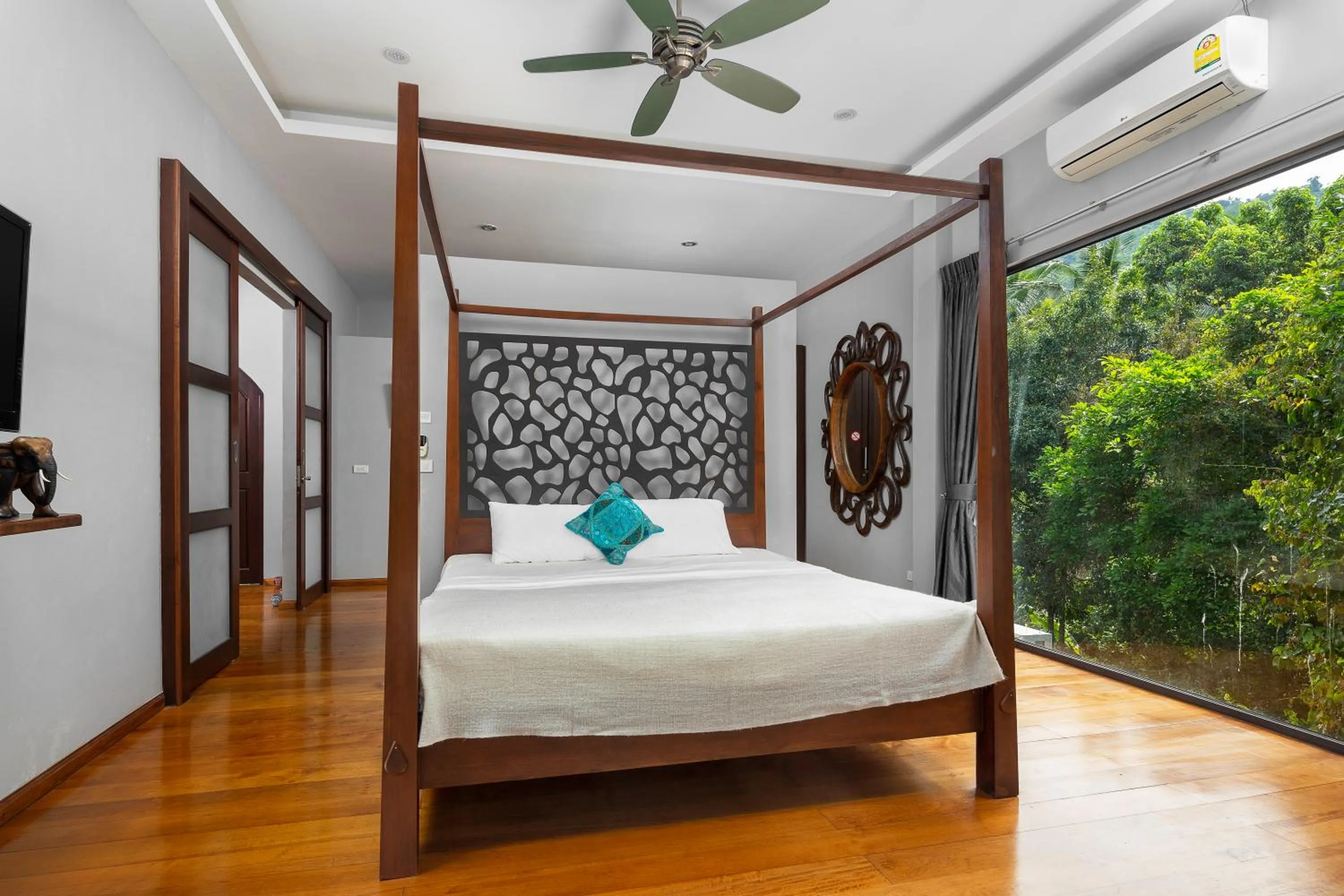 Bed in The Jungle Club - SHA Extra Plus