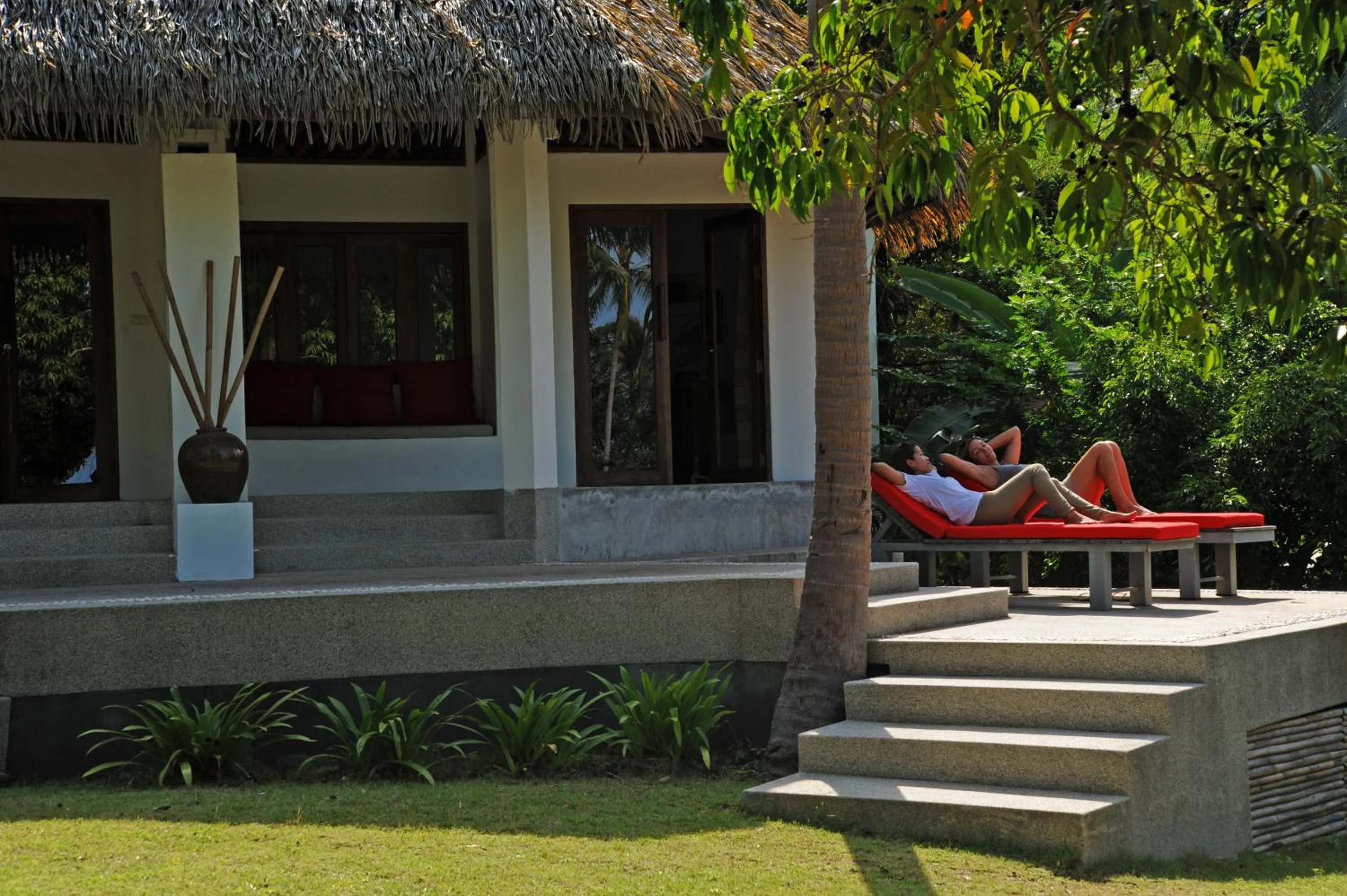 Facade/entrance in The Jungle Club - SHA Extra Plus