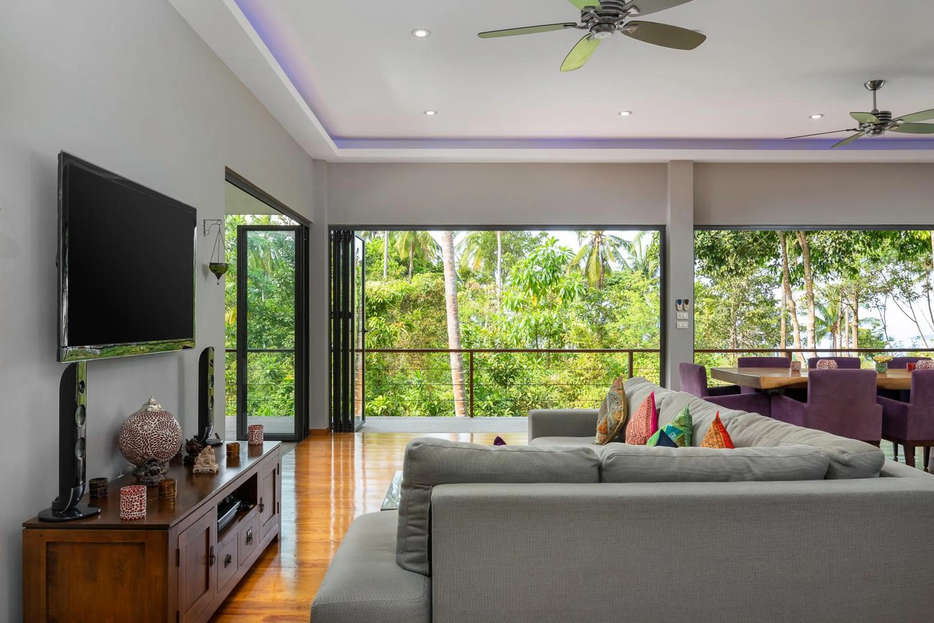 Living room in The Jungle Club - SHA Extra Plus