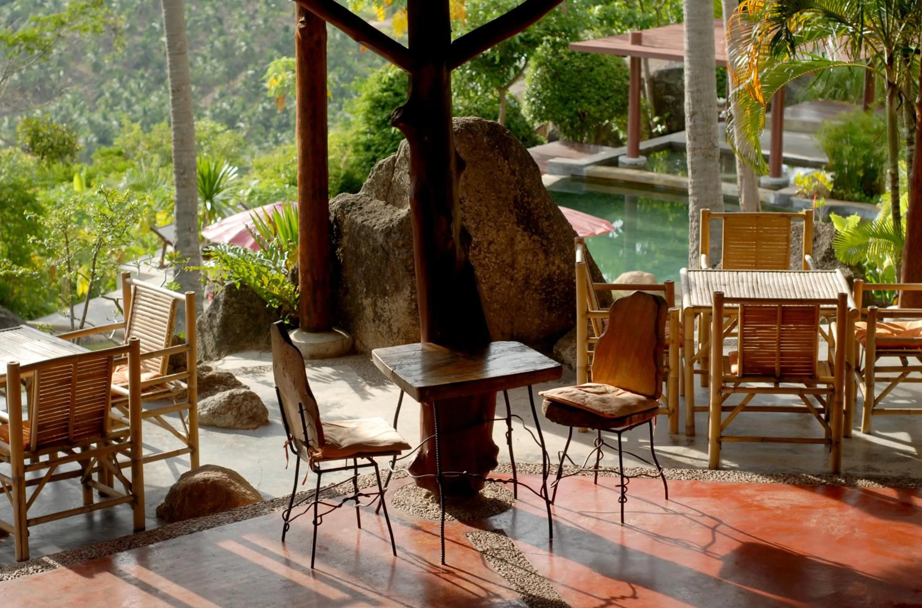 Restaurant/places to eat in The Jungle Club - SHA Extra Plus