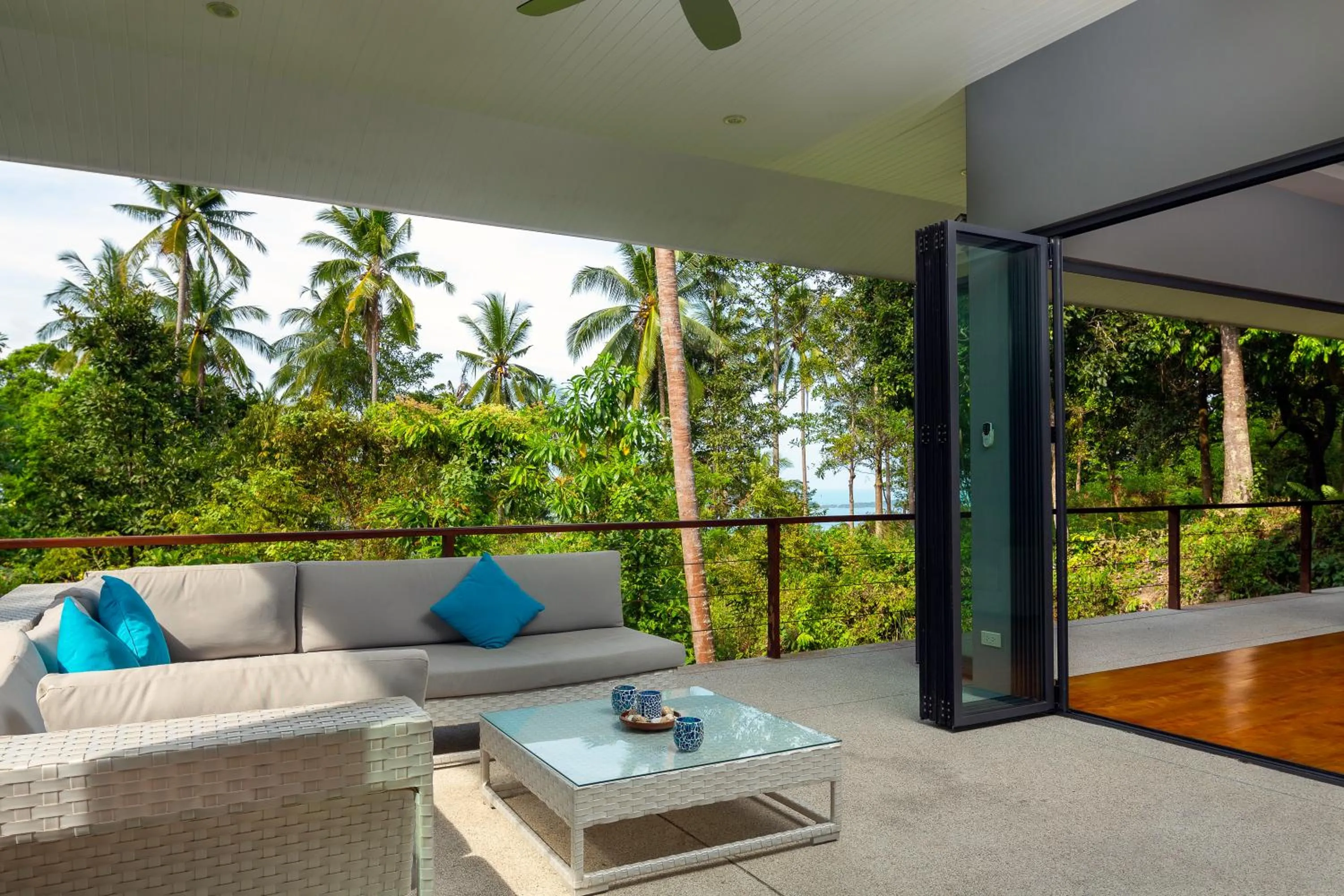 Balcony/Terrace in The Jungle Club - SHA Extra Plus