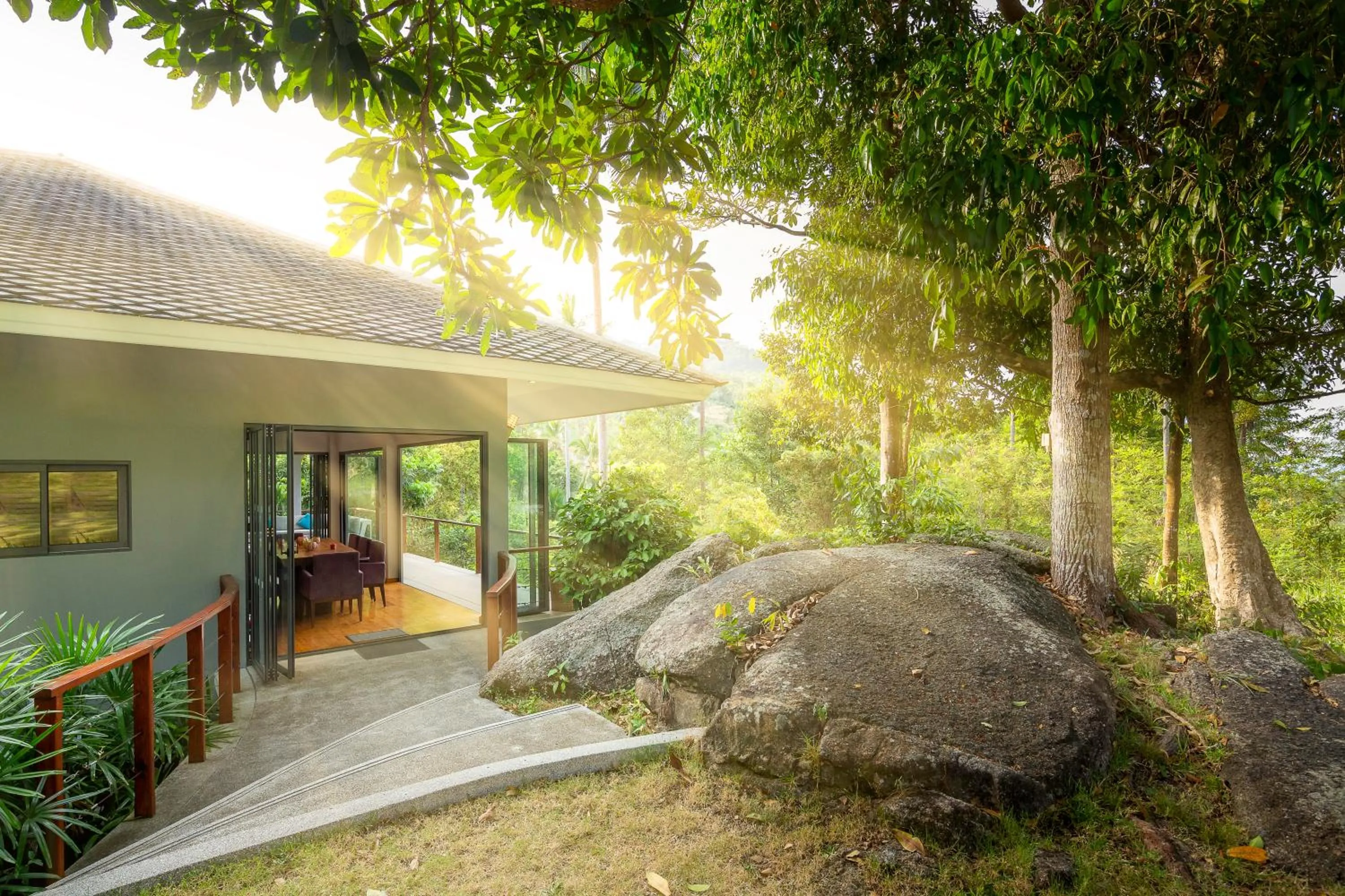 Facade/entrance in The Jungle Club - SHA Extra Plus