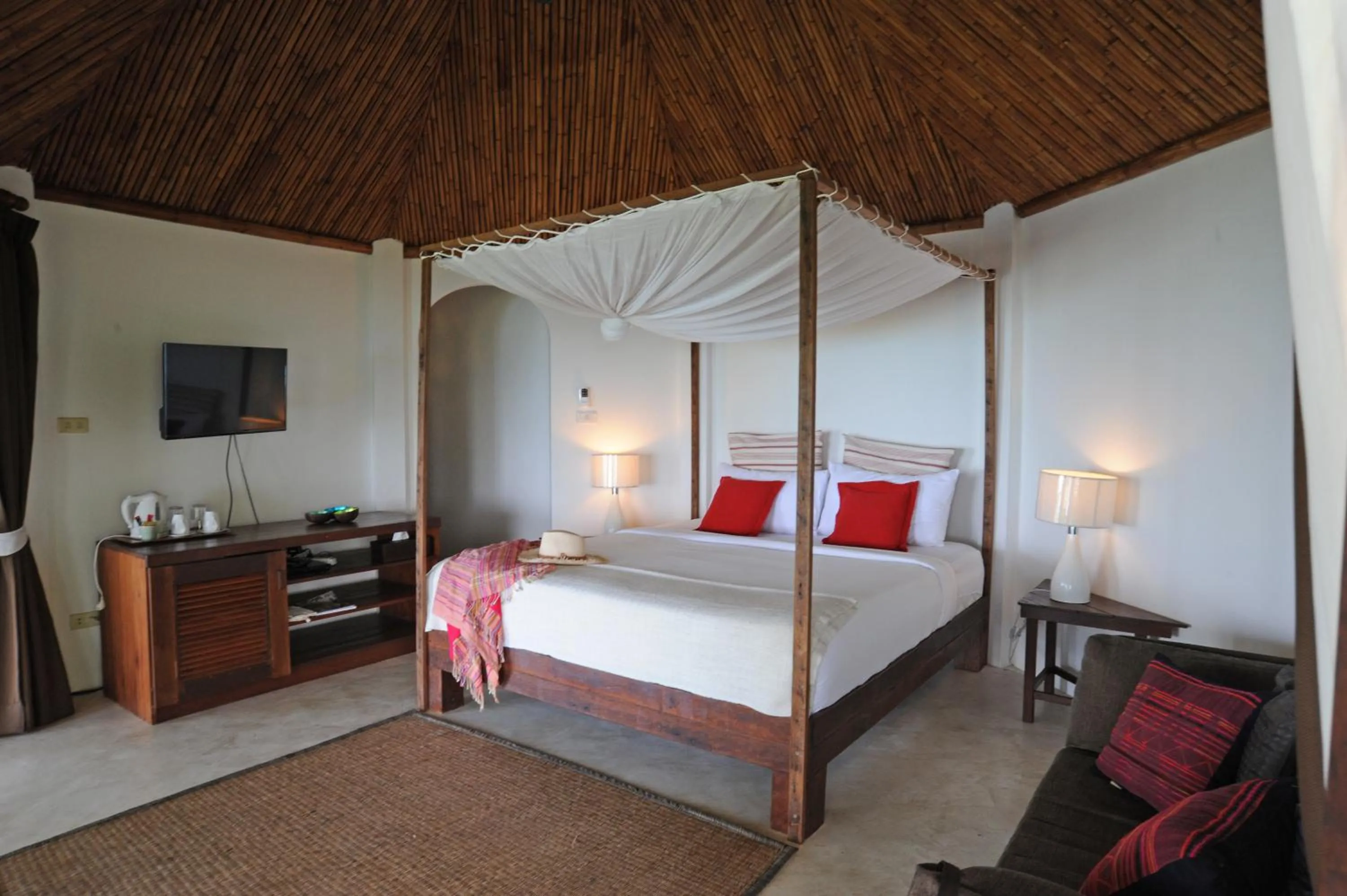 Bed in The Jungle Club - SHA Extra Plus