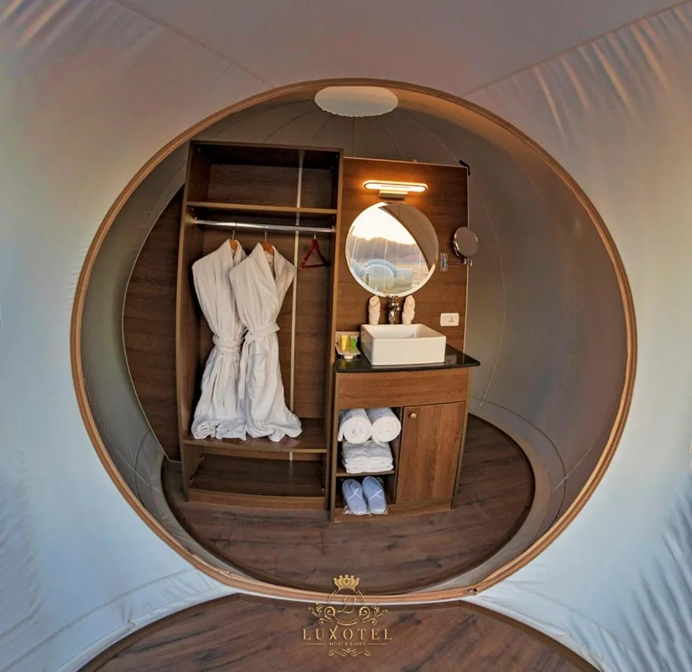 Bathroom in Wadi Rum Bubble Luxotel