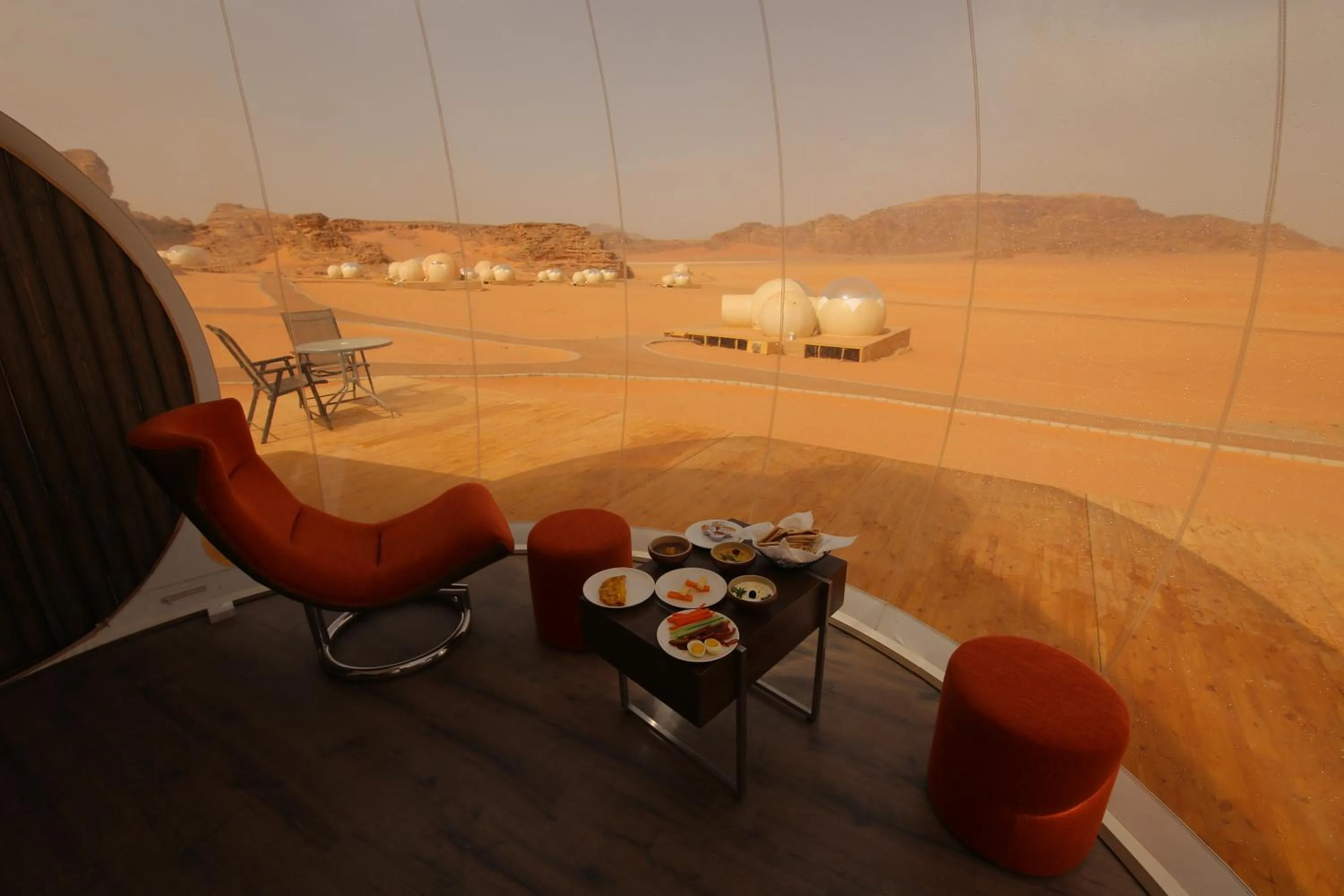 Food and drinks in Wadi Rum Bubble Luxotel