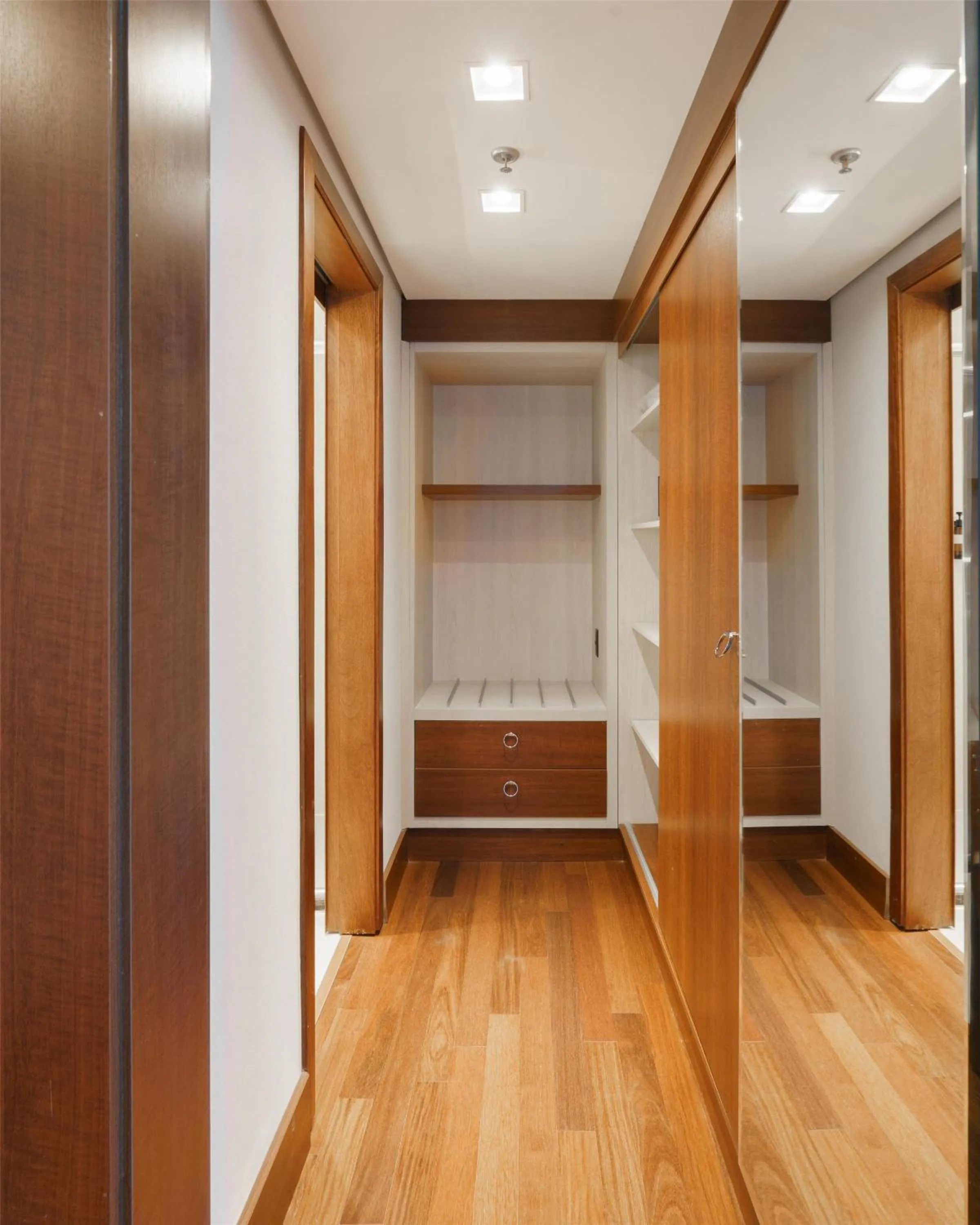 Photo of the whole room in Hilton Porto Alegre, Brazil