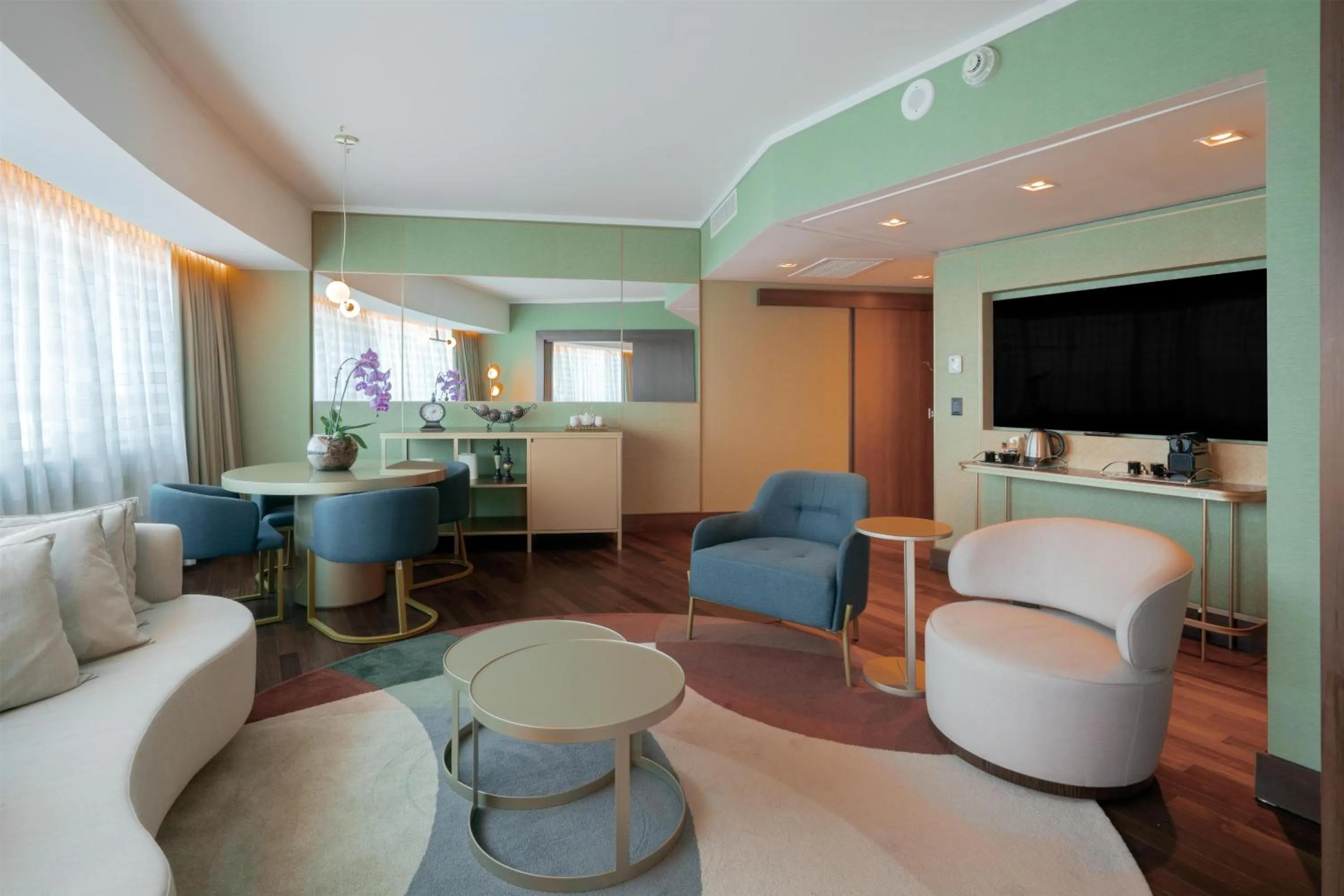 Living room in Hilton Porto Alegre, Brazil