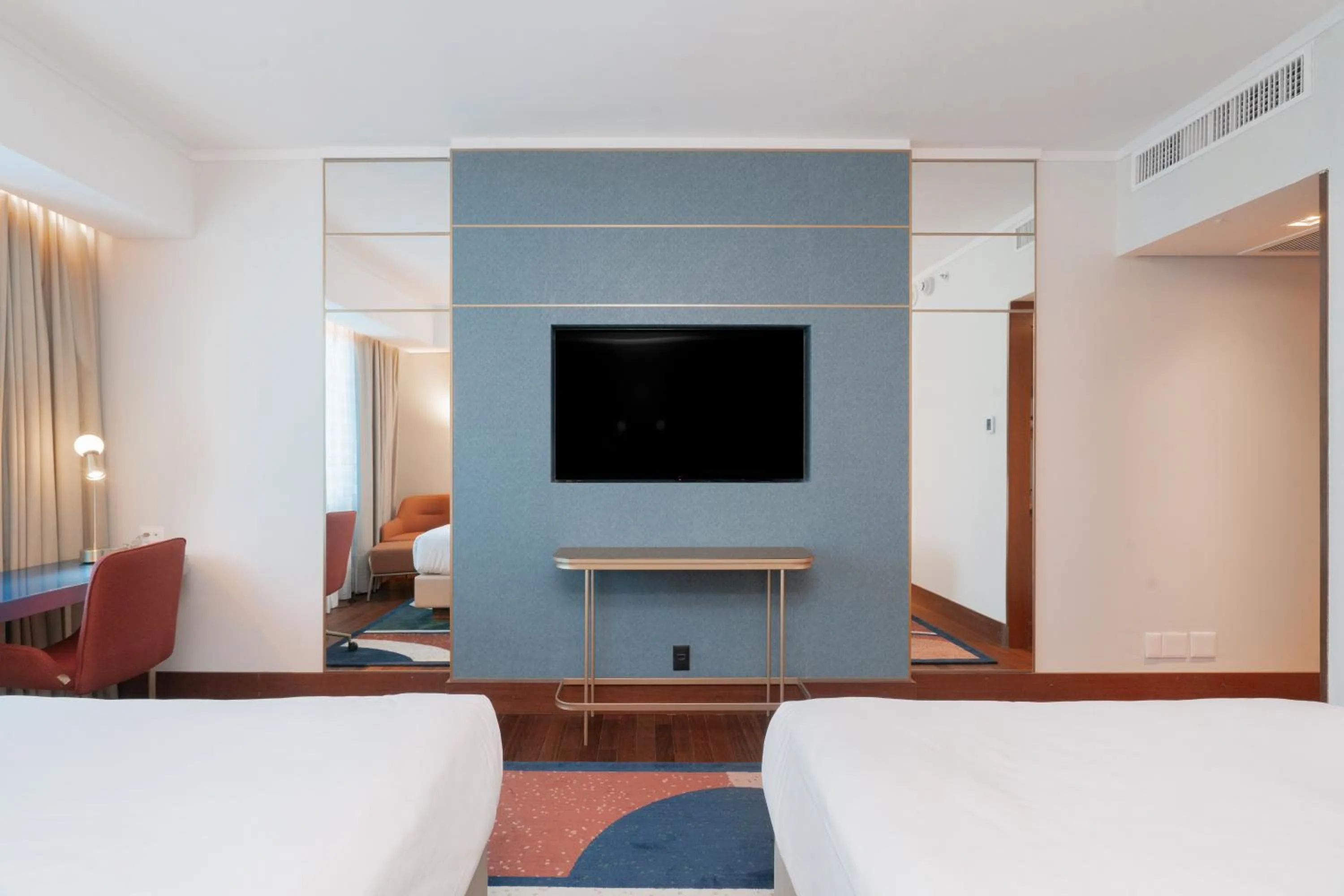 Bedroom, Bed in Hilton Porto Alegre, Brazil