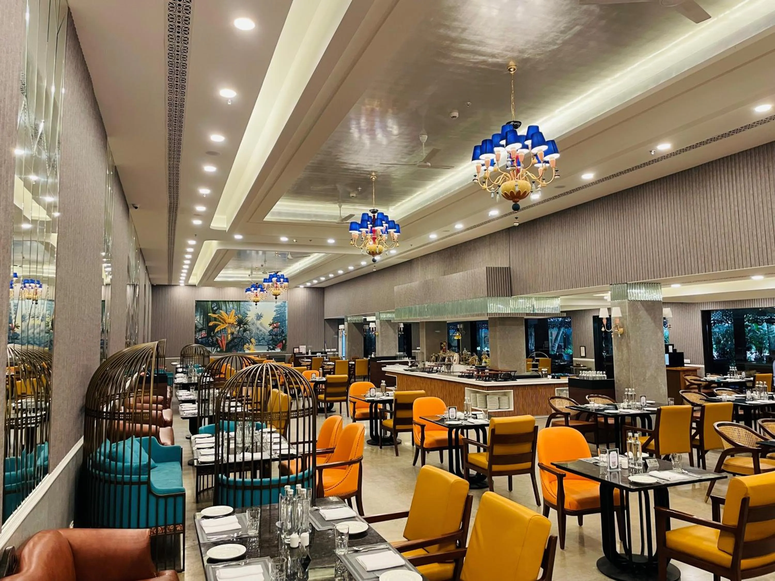 Restaurant/places to eat in Mayfair Palm Beach Resort