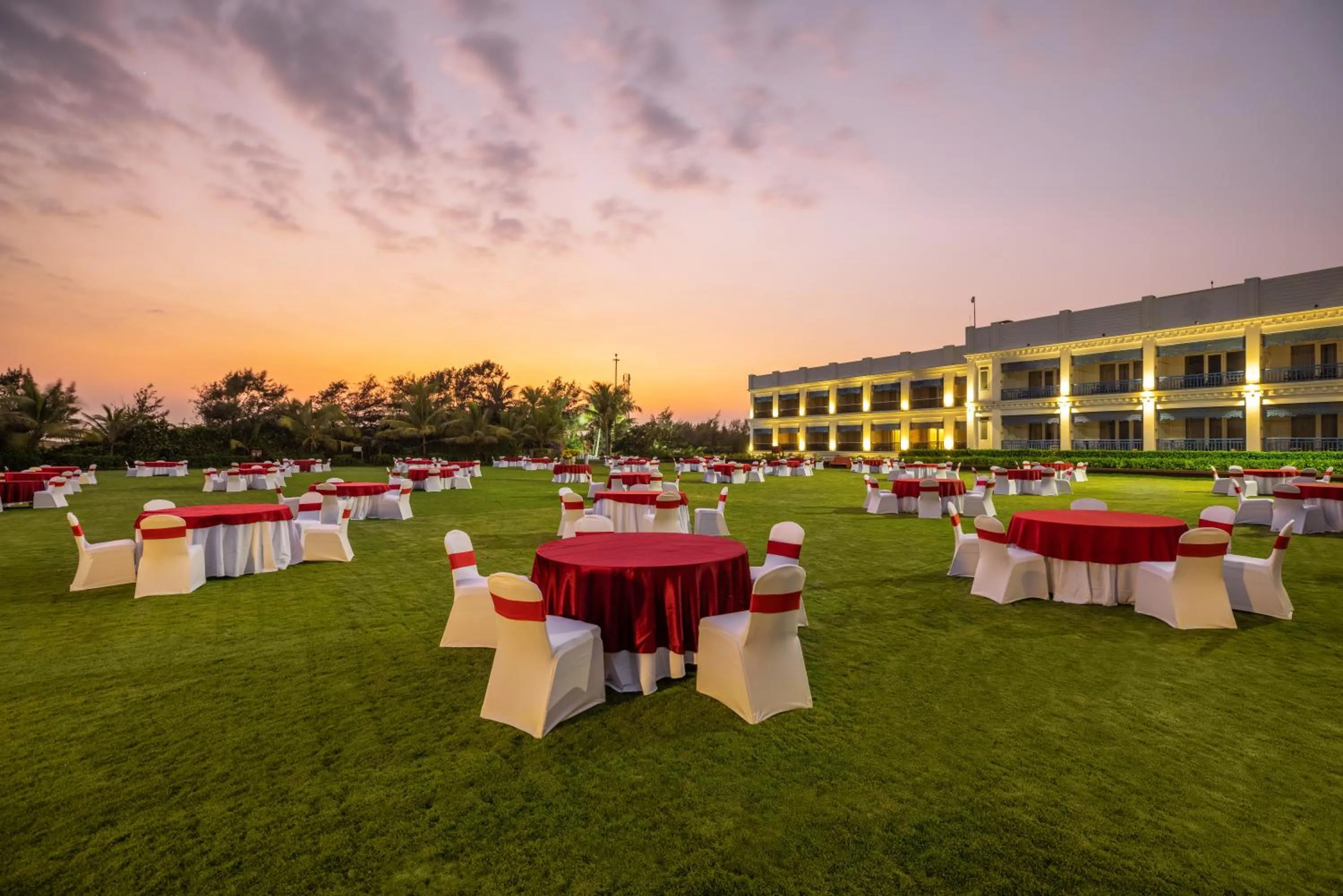 Banquet/Function facilities in Mayfair Palm Beach Resort