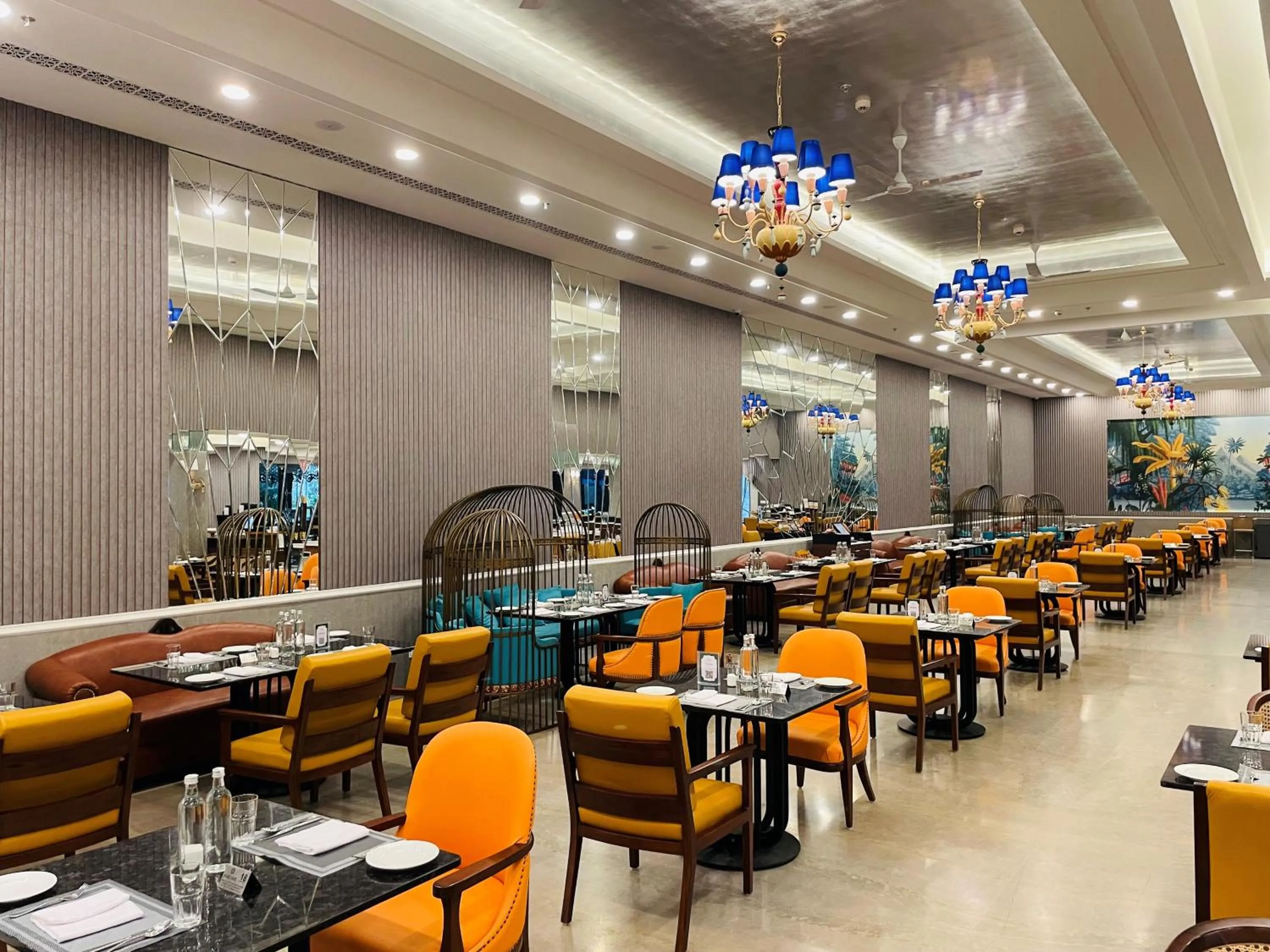 Restaurant/places to eat in Mayfair Palm Beach Resort