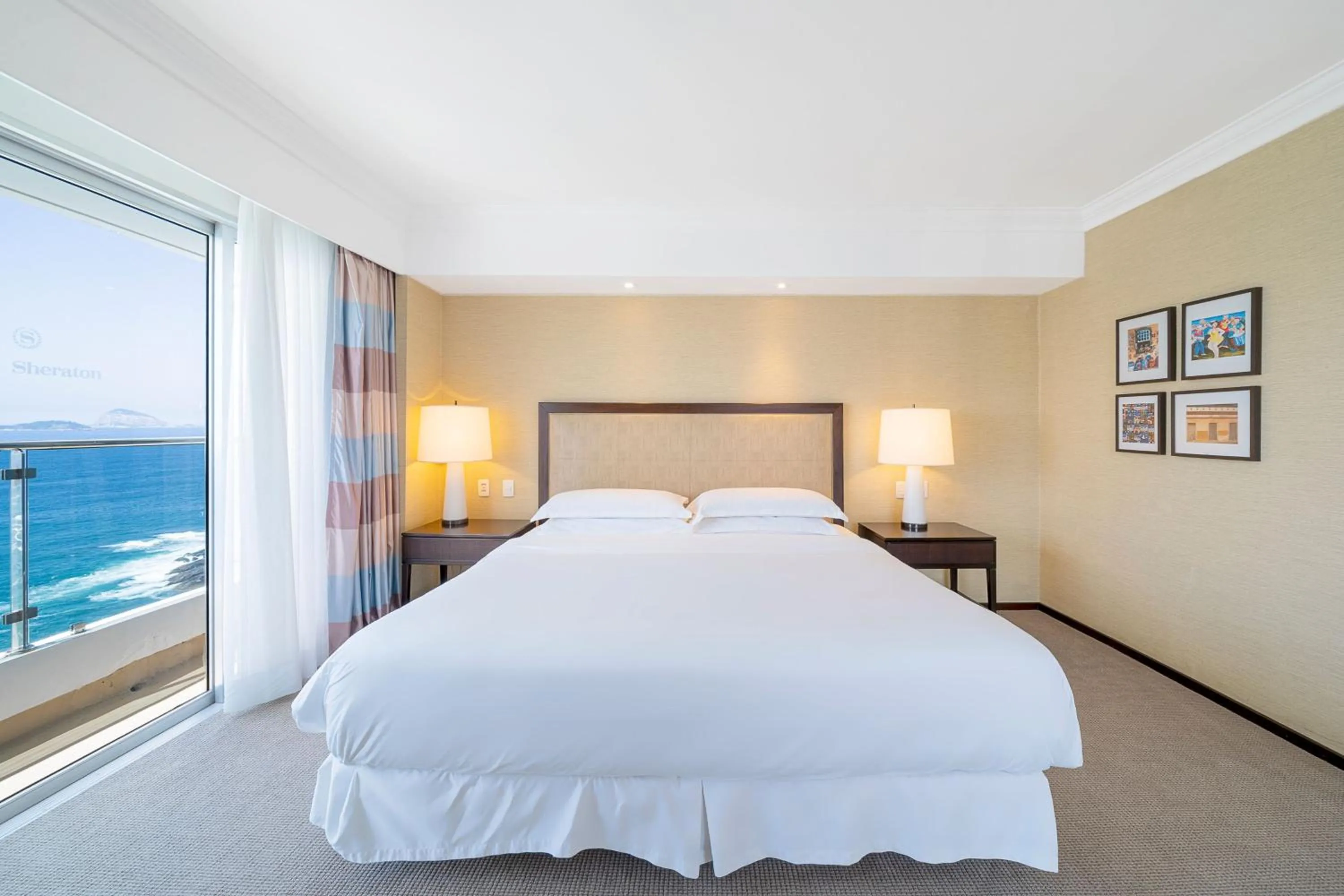 Photo of the whole room, Bed in Sheraton Grand Rio Hotel & Resort