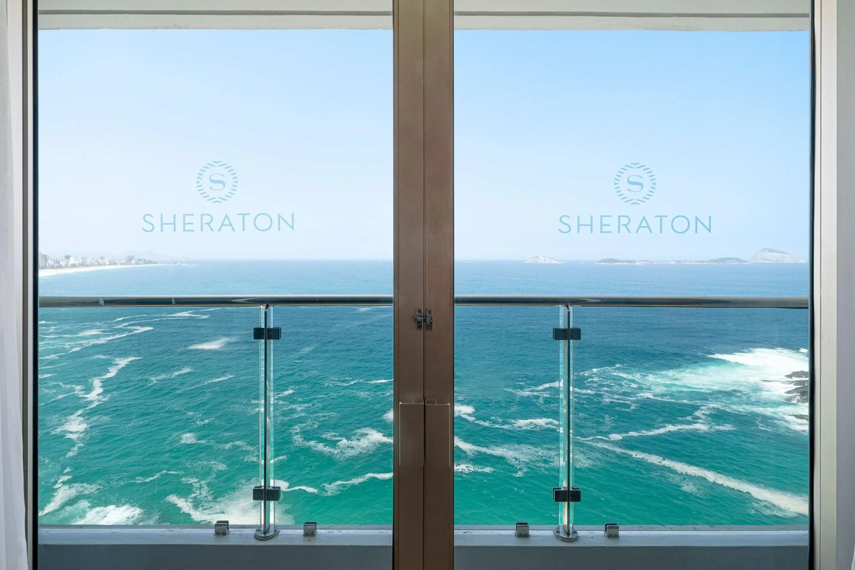 Photo of the whole room in Sheraton Grand Rio Hotel & Resort