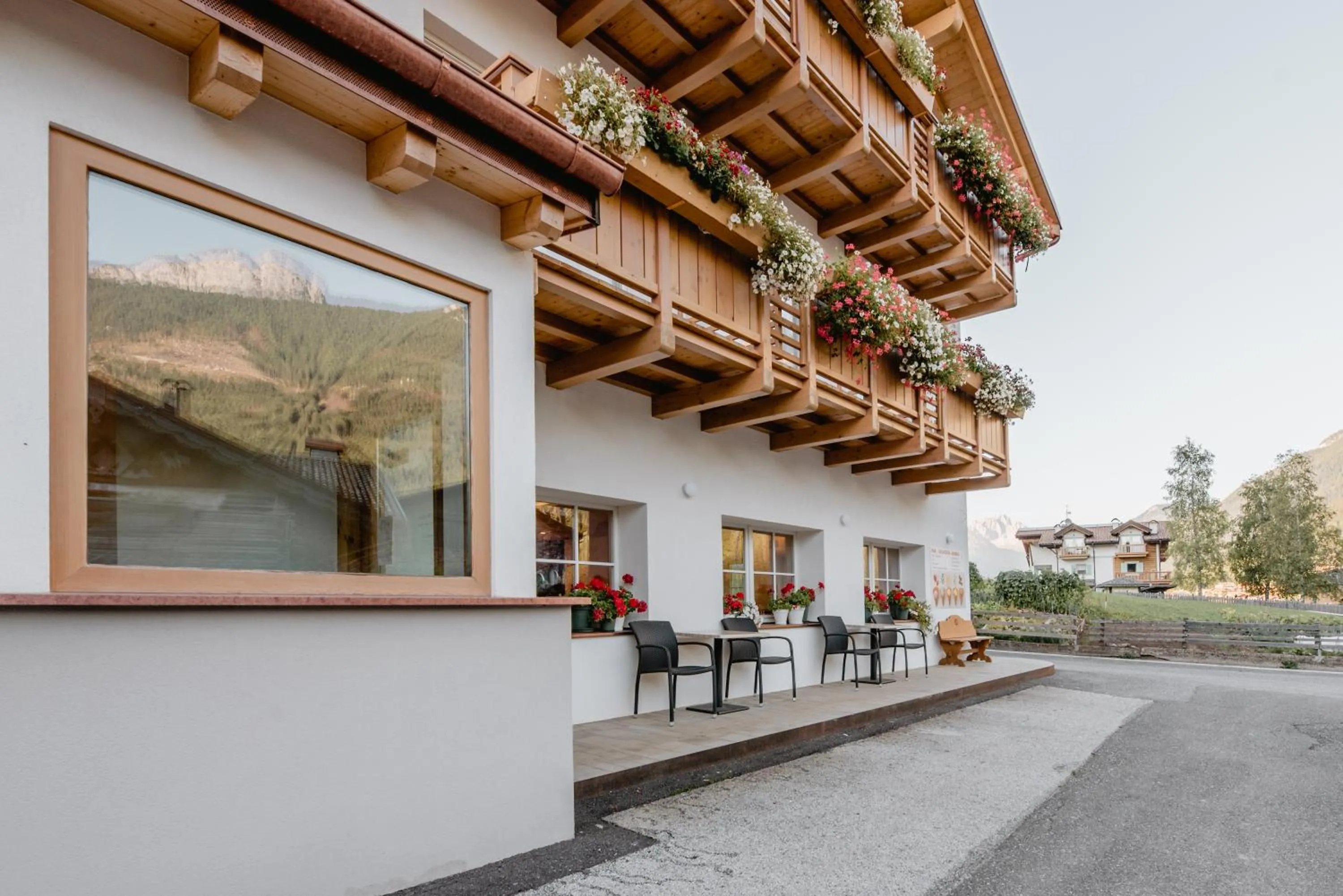 Property building in Garnì Aurora Bed and Breakfast