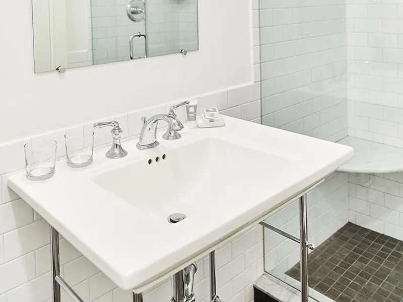 Bathroom in Shelter Harbor Inn