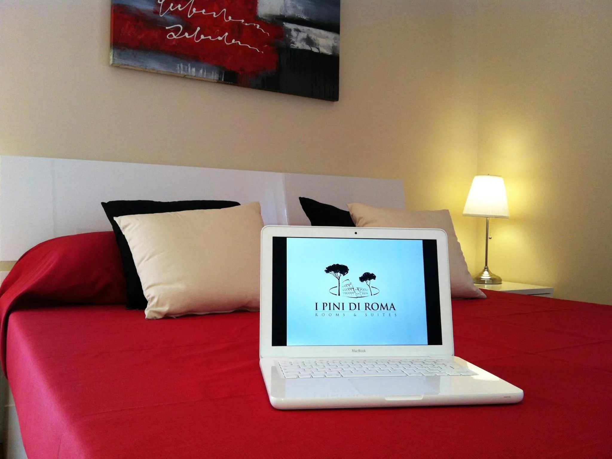 Bed in I Pini di Roma - Rooms & Suites