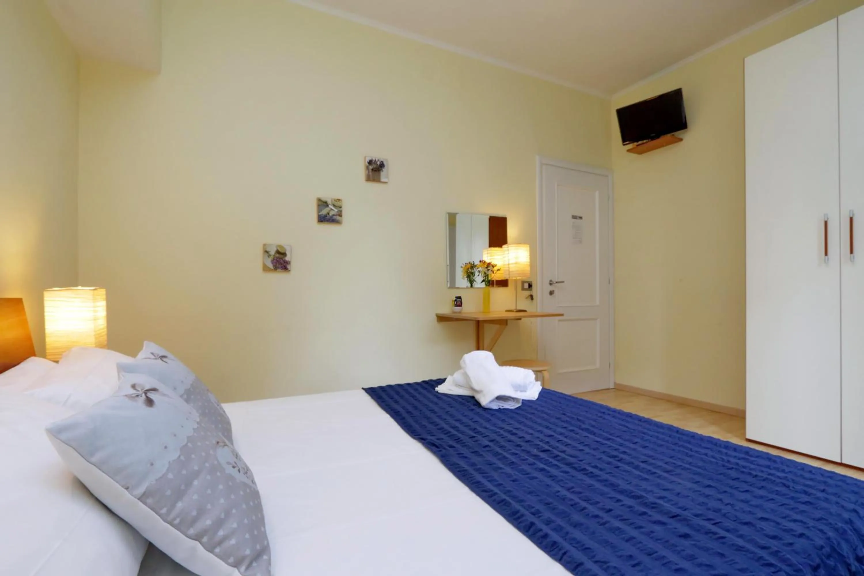 Bedroom, Bed in I Pini di Roma - Rooms & Suites