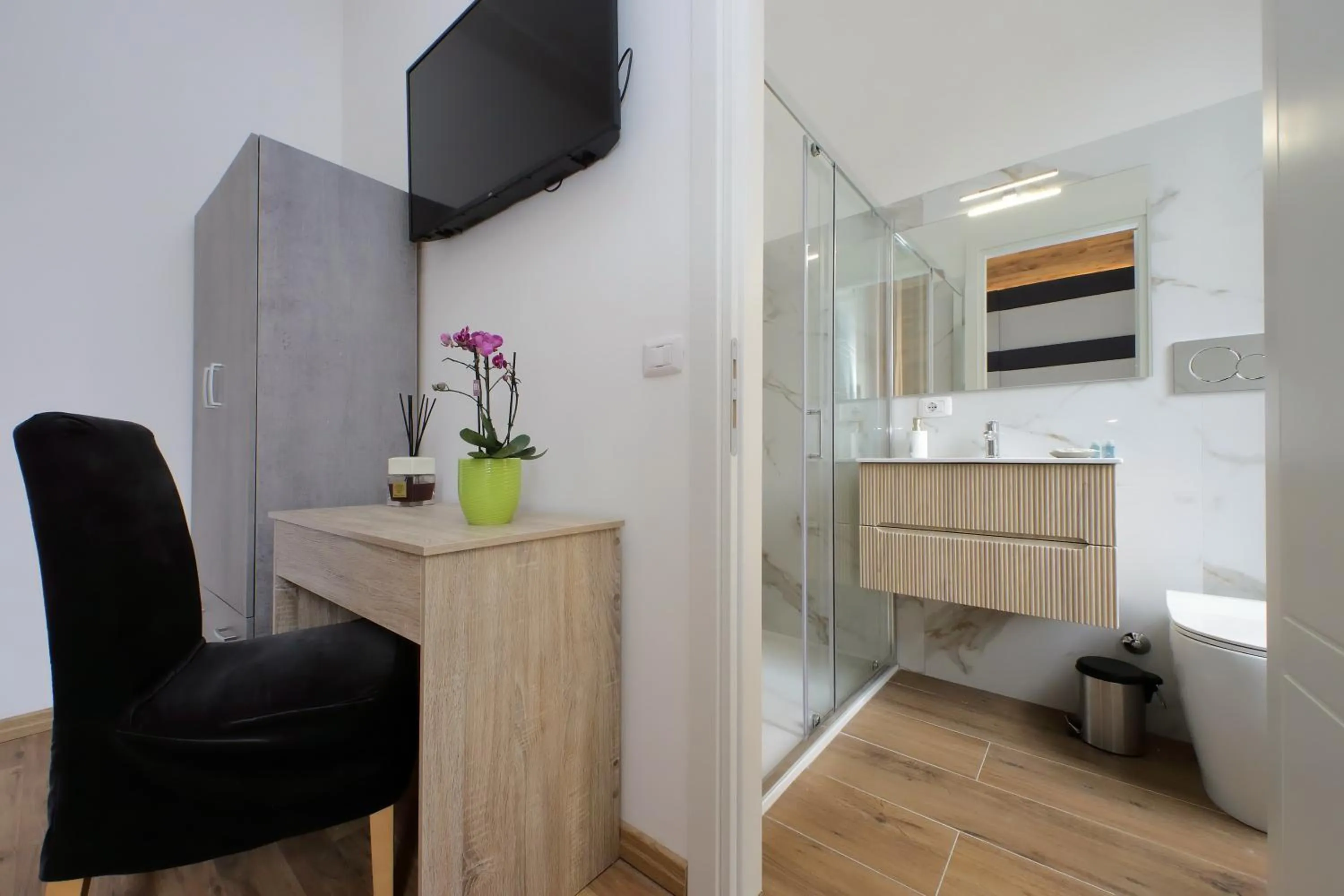 Bathroom in I Pini di Roma - Rooms & Suites