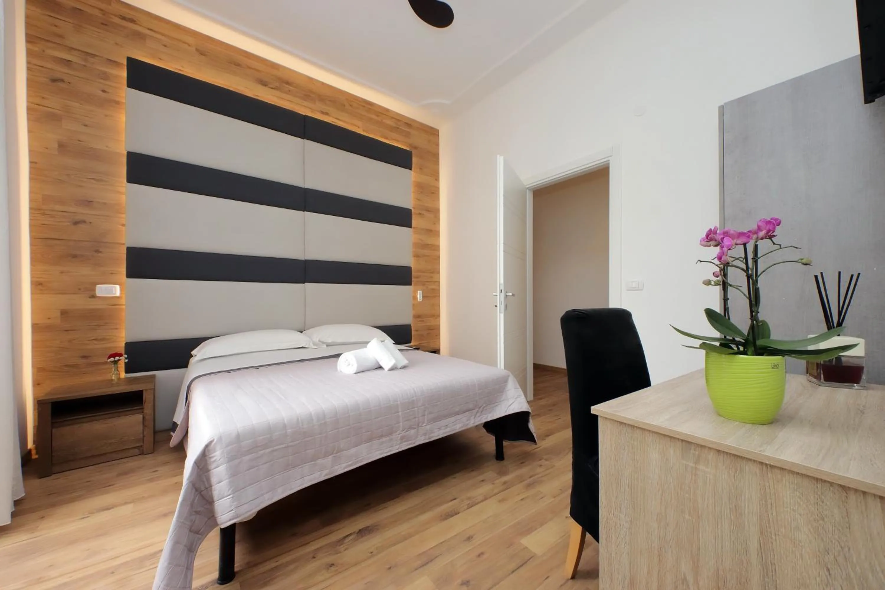 Bed in I Pini di Roma - Rooms & Suites