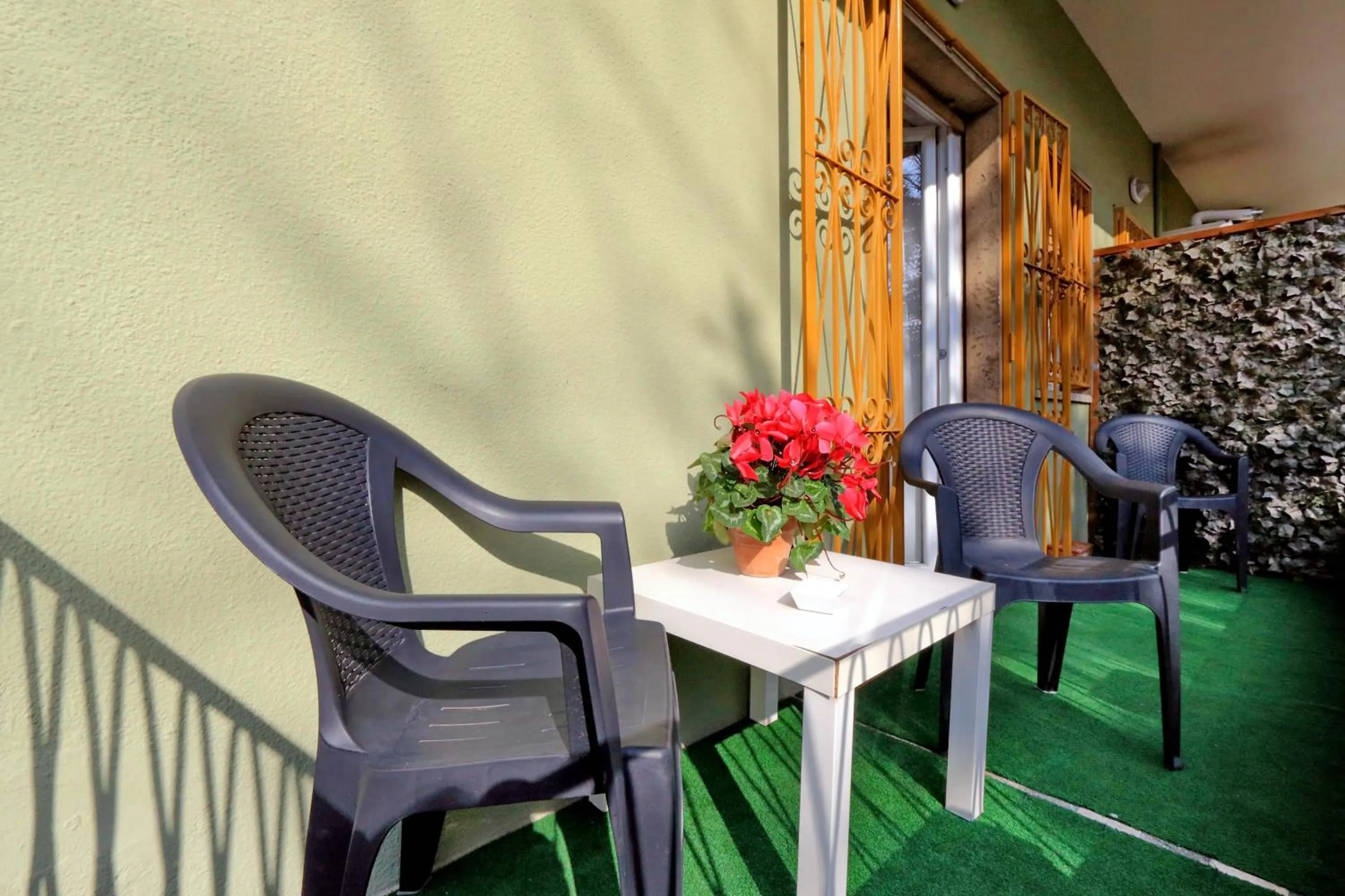 Balcony/Terrace in I Pini di Roma - Rooms & Suites