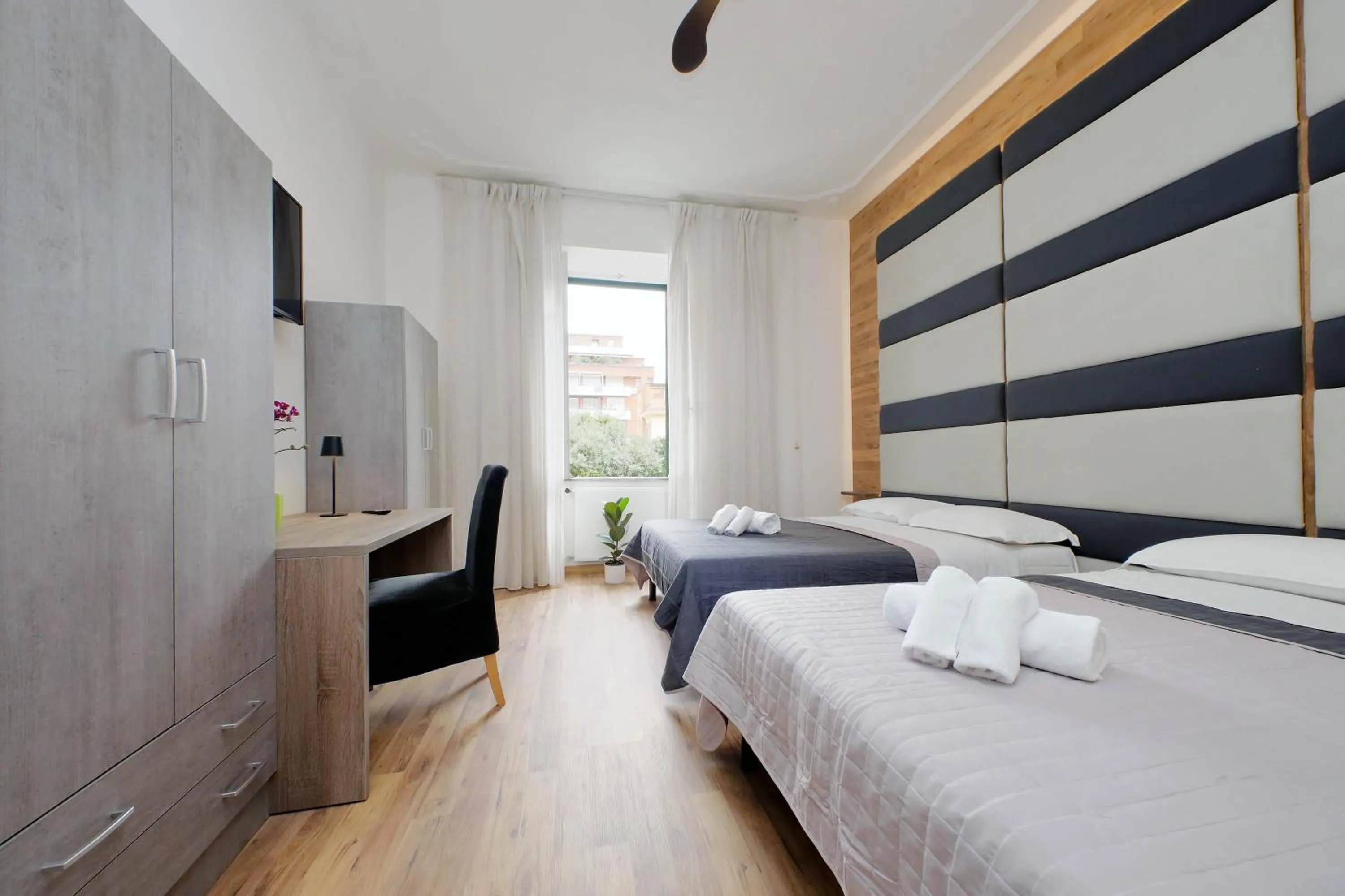 Bedroom, Bed in I Pini di Roma - Rooms & Suites