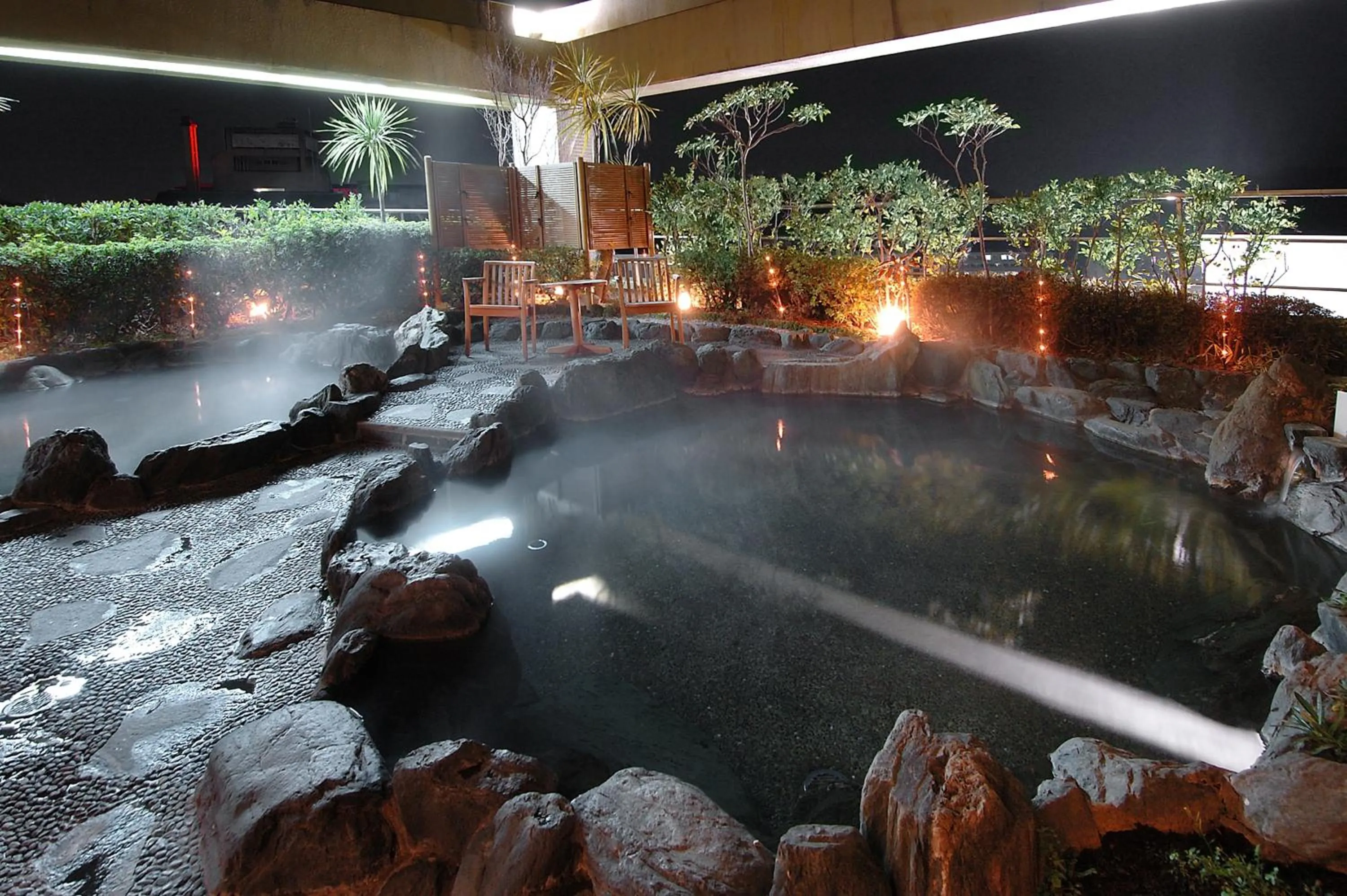 Hot Spring Bath in Hanayuzuki