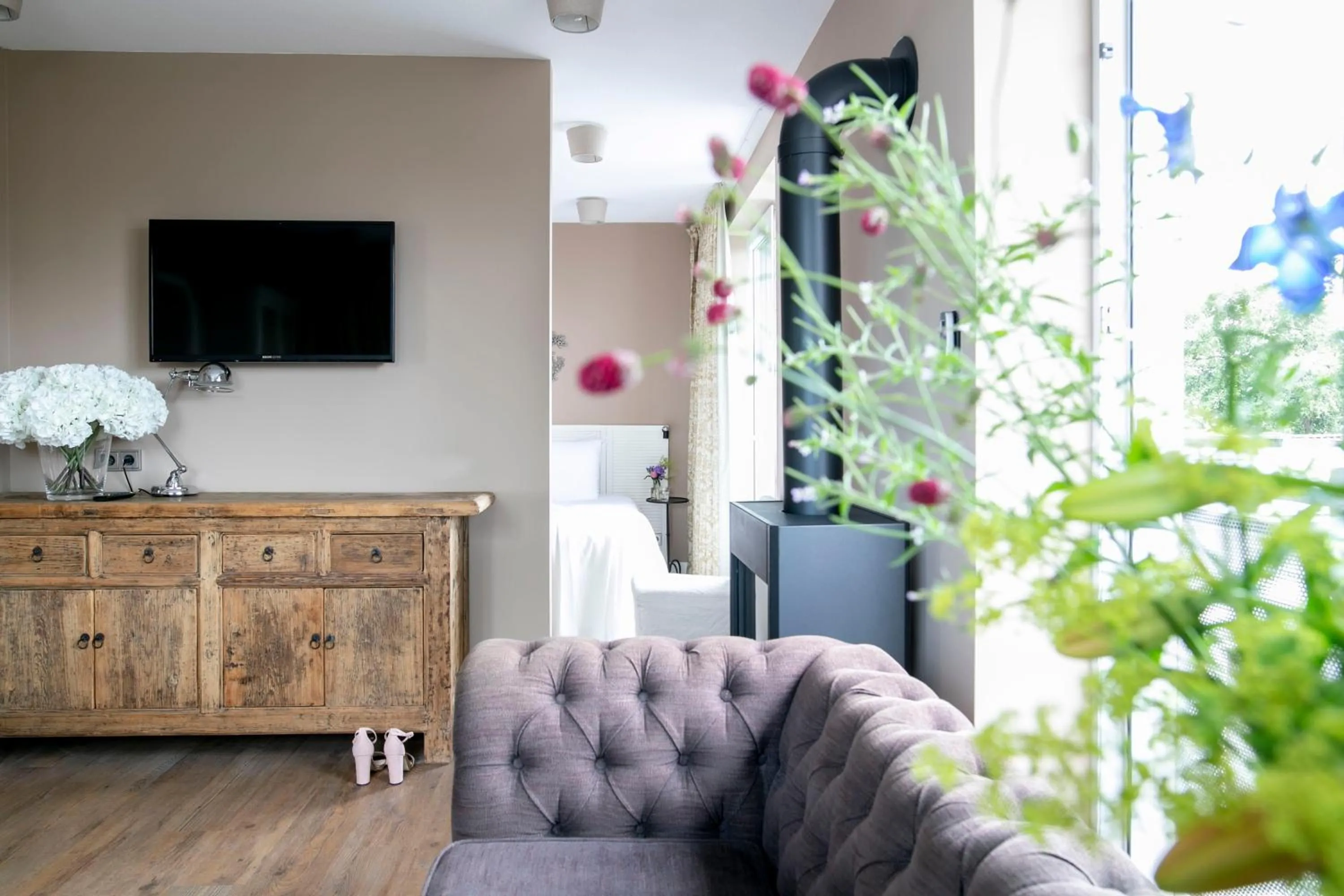 Seating area in Schippershuis Terherne