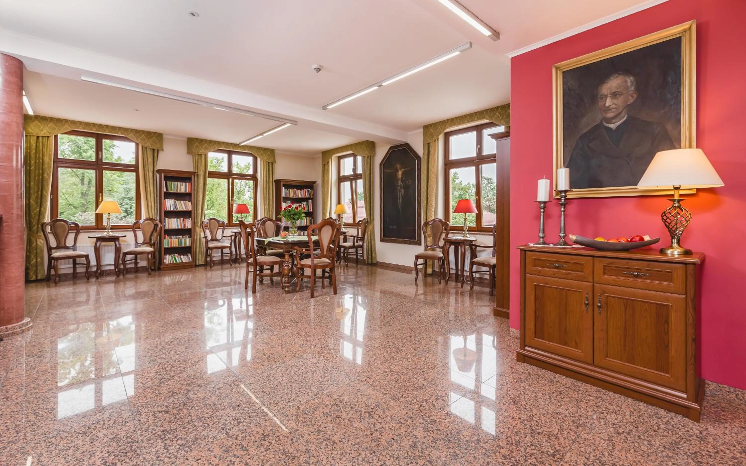 Library in Domus Mater Hotel