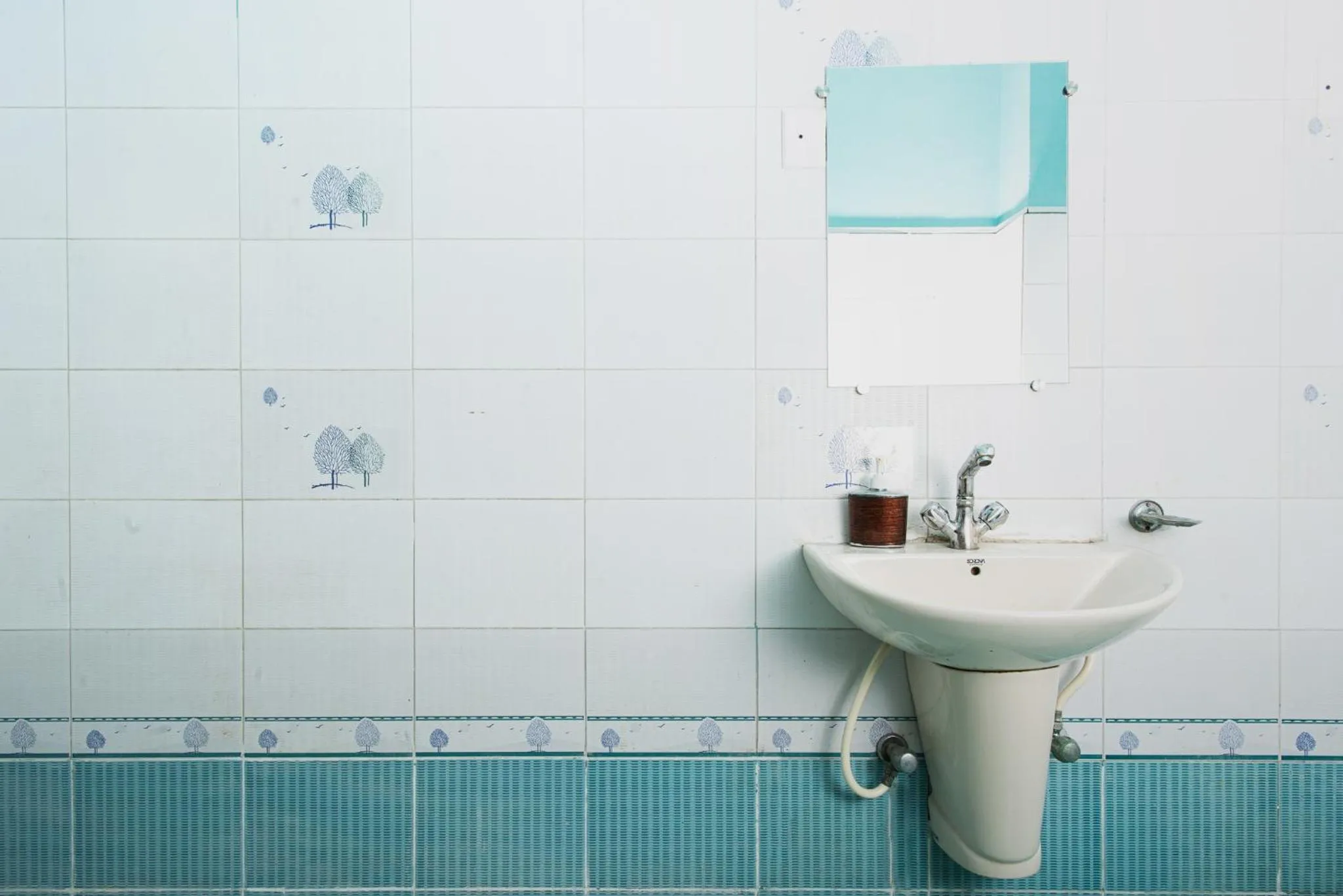 Bathroom in Hostel Mantra