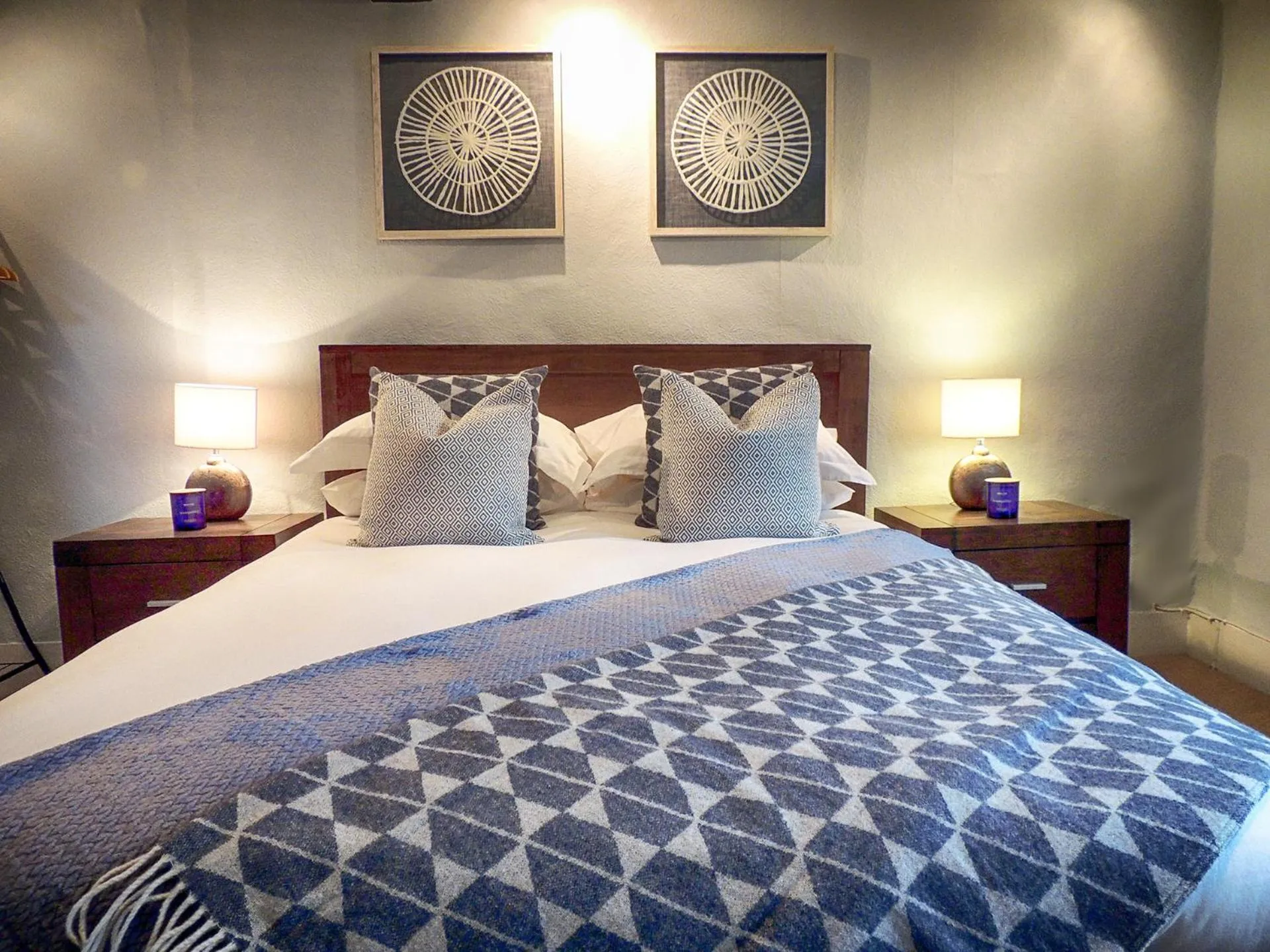 Bedroom, Bed in Century House